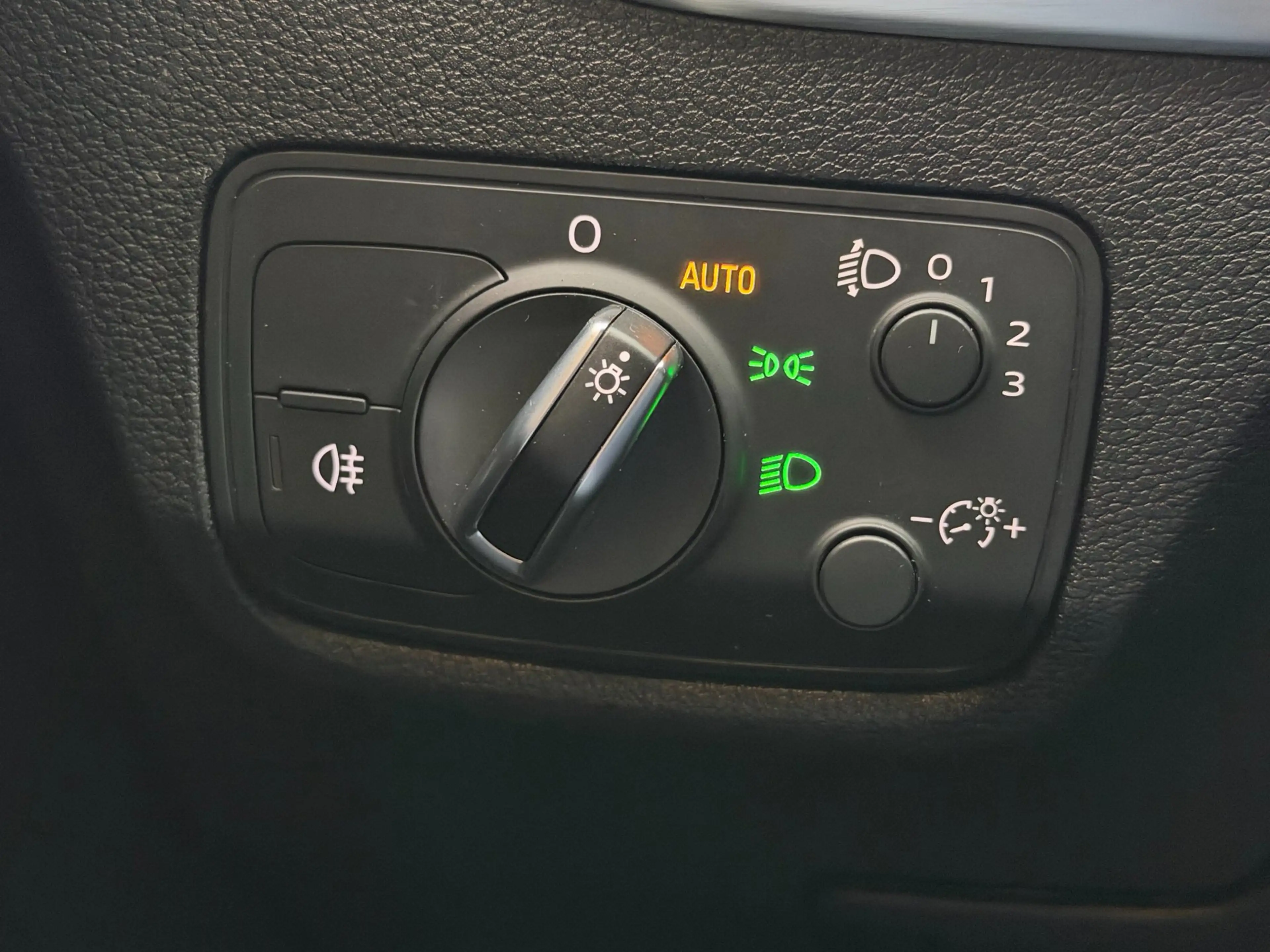 Audi Q2 1.0 TFSI Design Pro Line|Org NL — photo 22