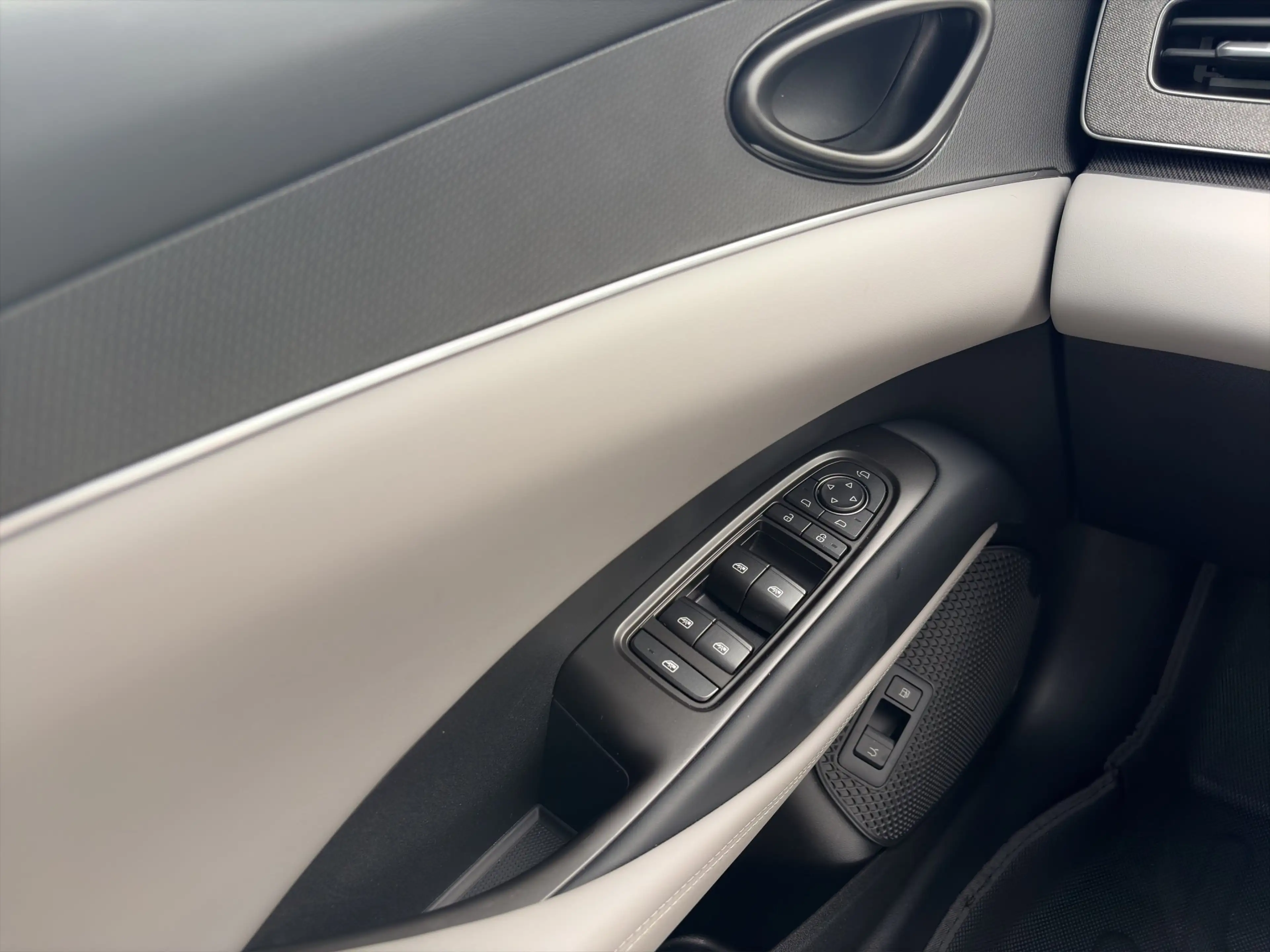 BYD Seal 6 Touring DM-i Boost — photo 10