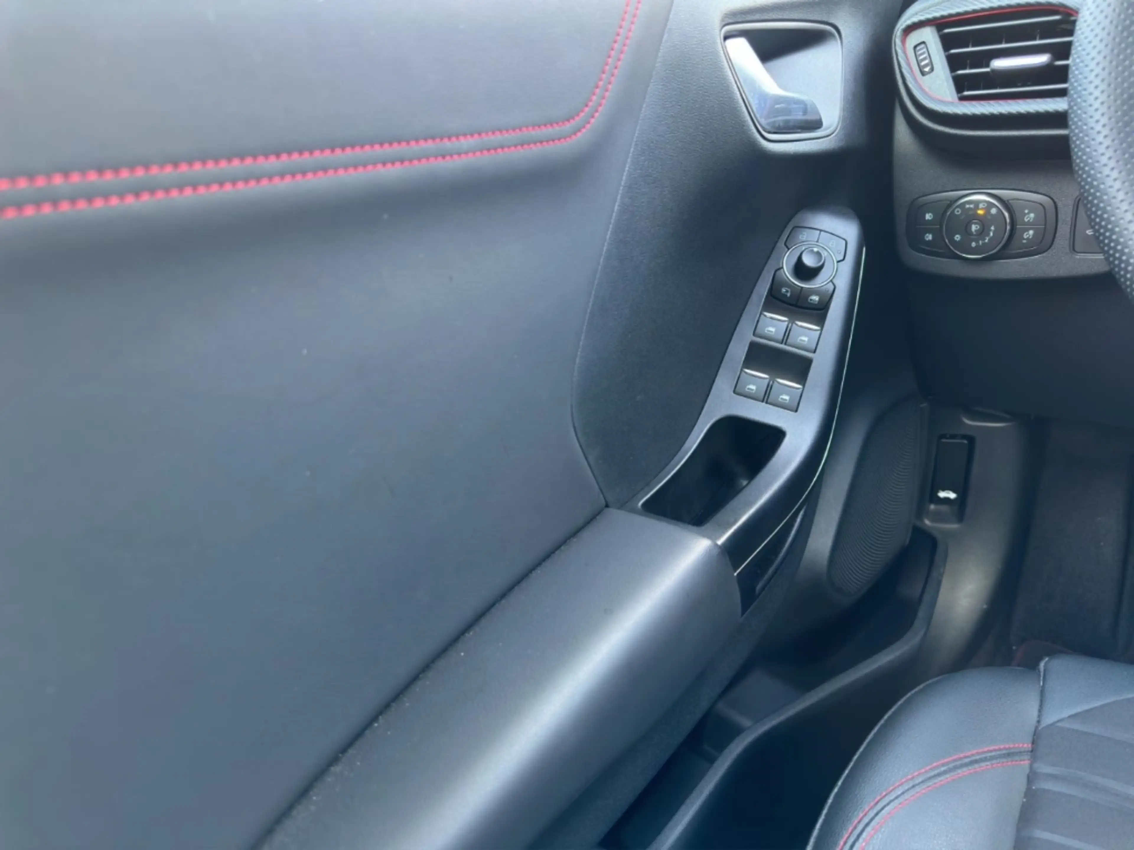 Ford Puma ST-Line X Automatik ACC City Stop Navi  LED B & O — photo 12