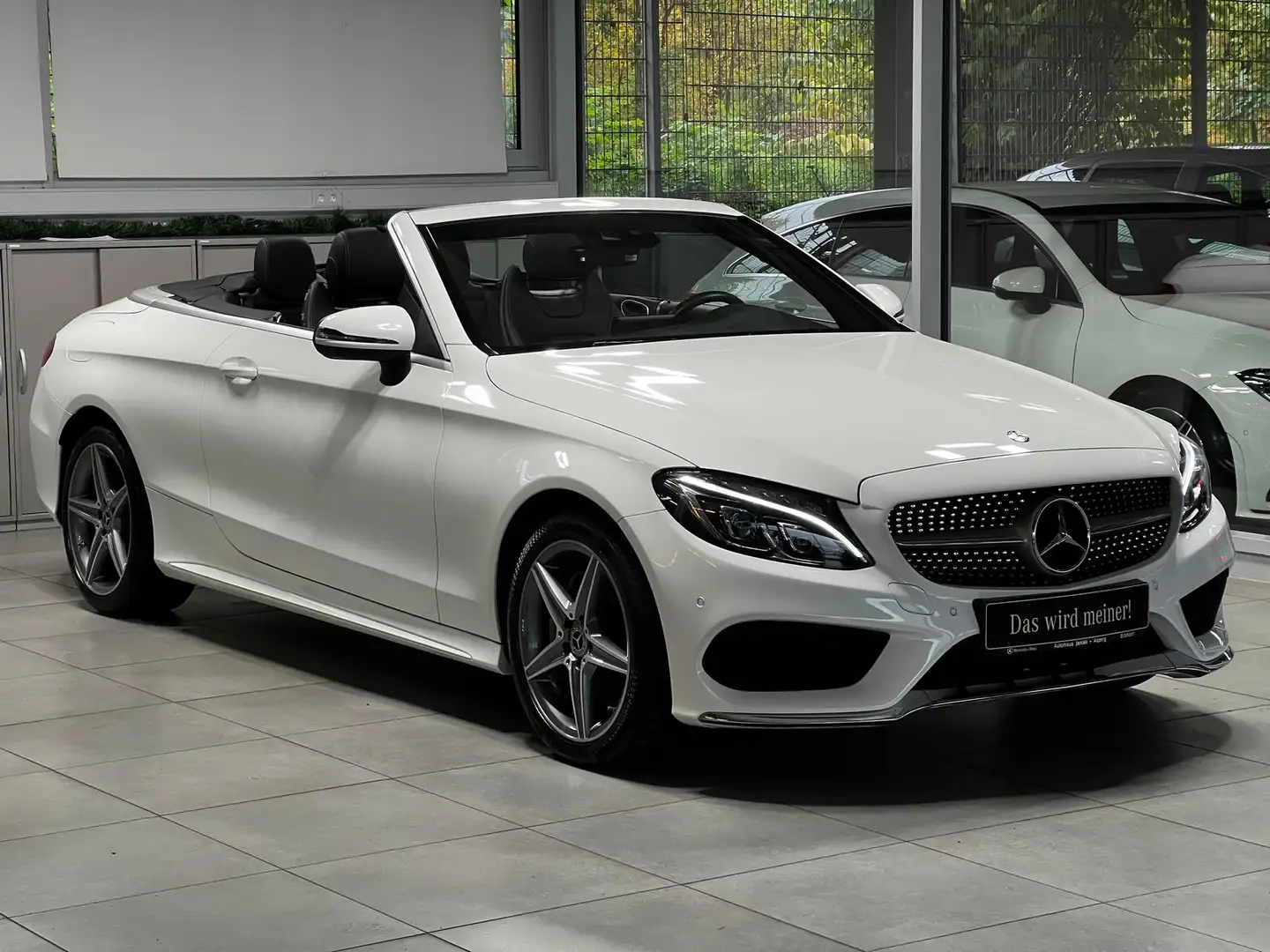 Mercedes-Benz C 180 Cabrio AMG Line LED NAVI+PDC+KLIMA+SITZH.+ Weiß - 2