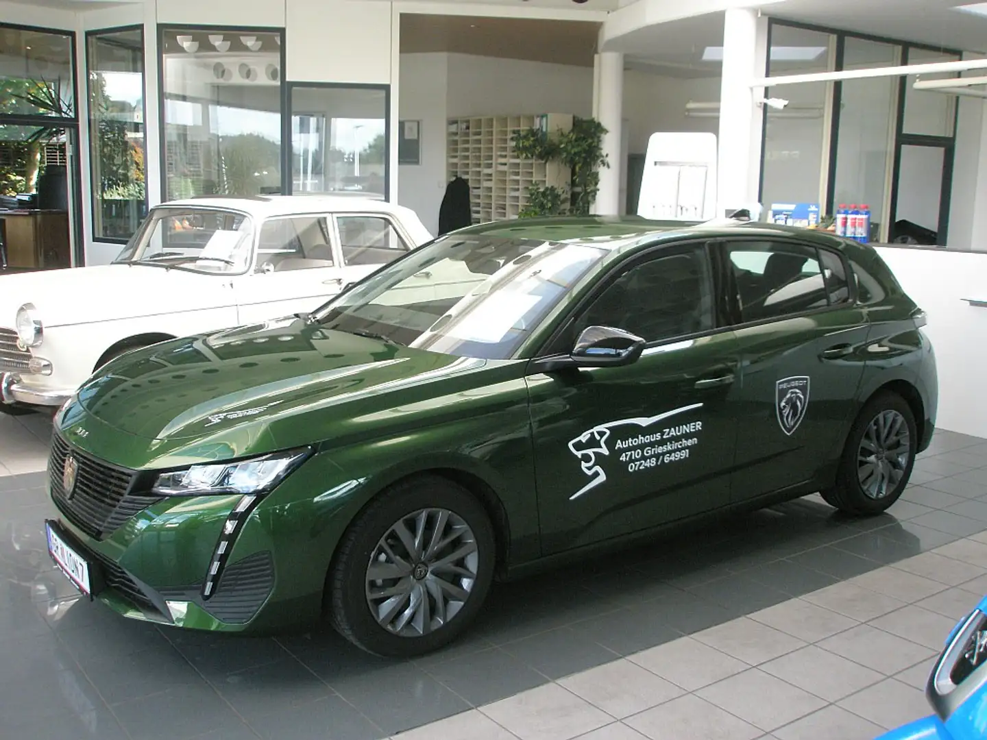 Peugeot 308 PureTech 110 S&S 6-Gang-Manuell Active Pack Vert - 2