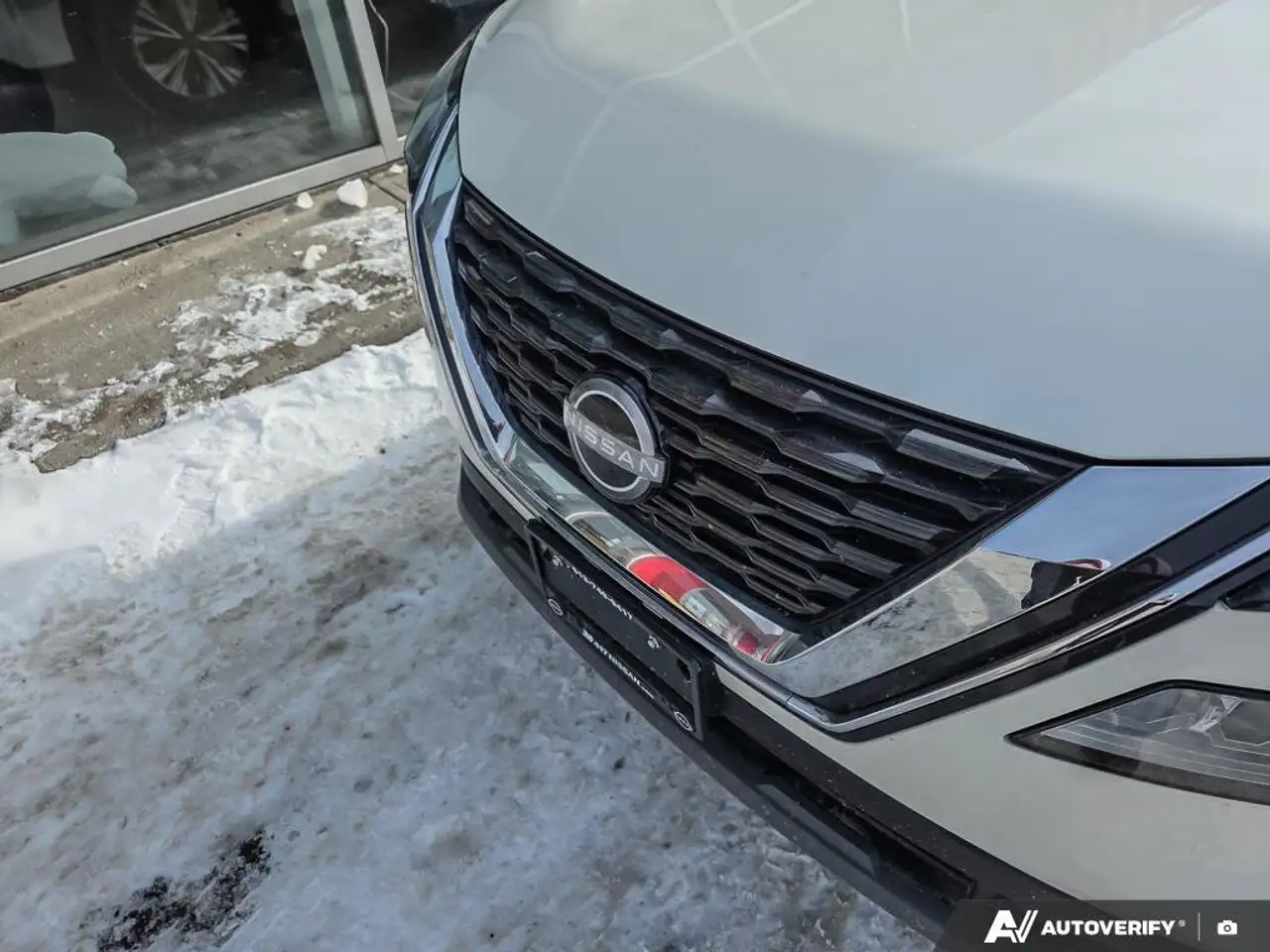 Nissan Rogue снимка Nissan Rogue