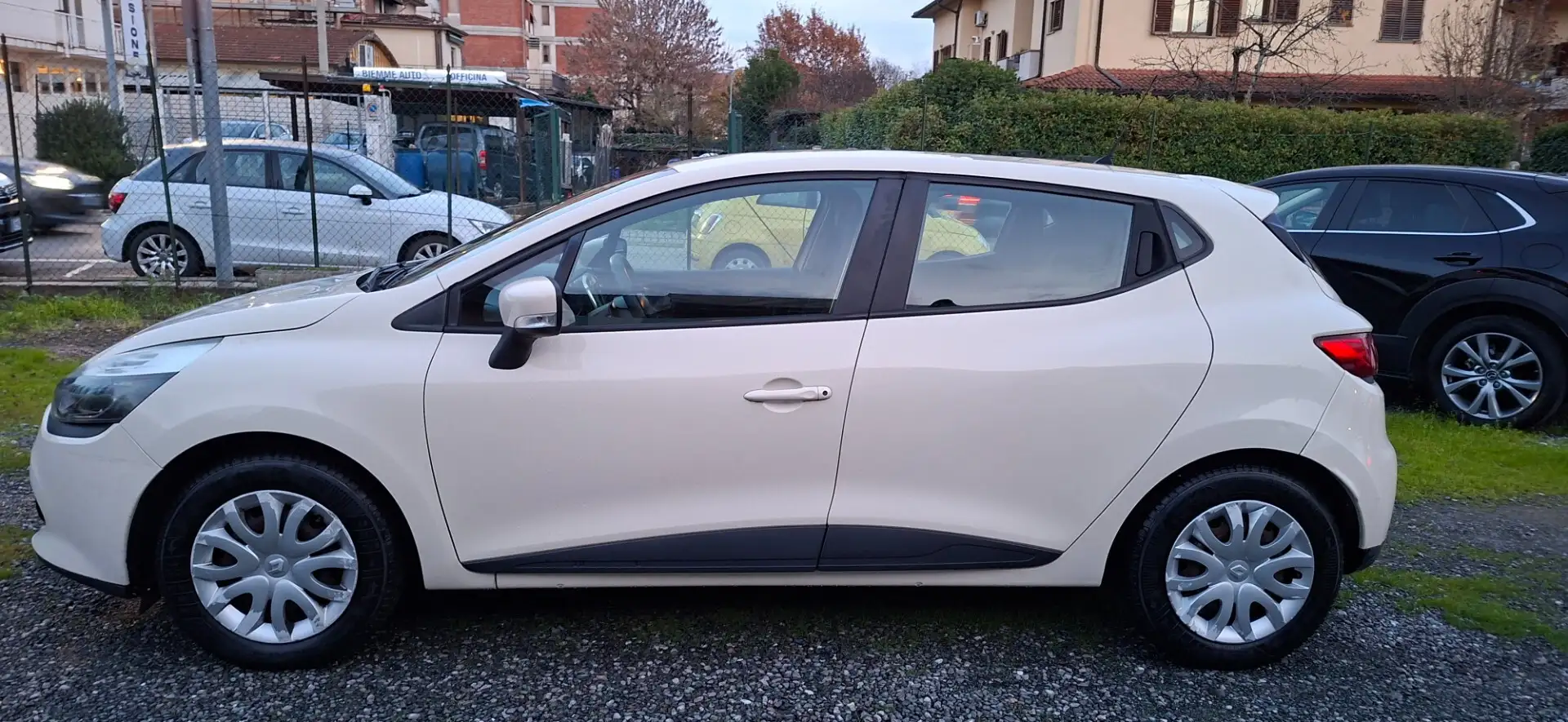 Renault Clio Clio 1.2 75CV 5 porte Live Beige - 2