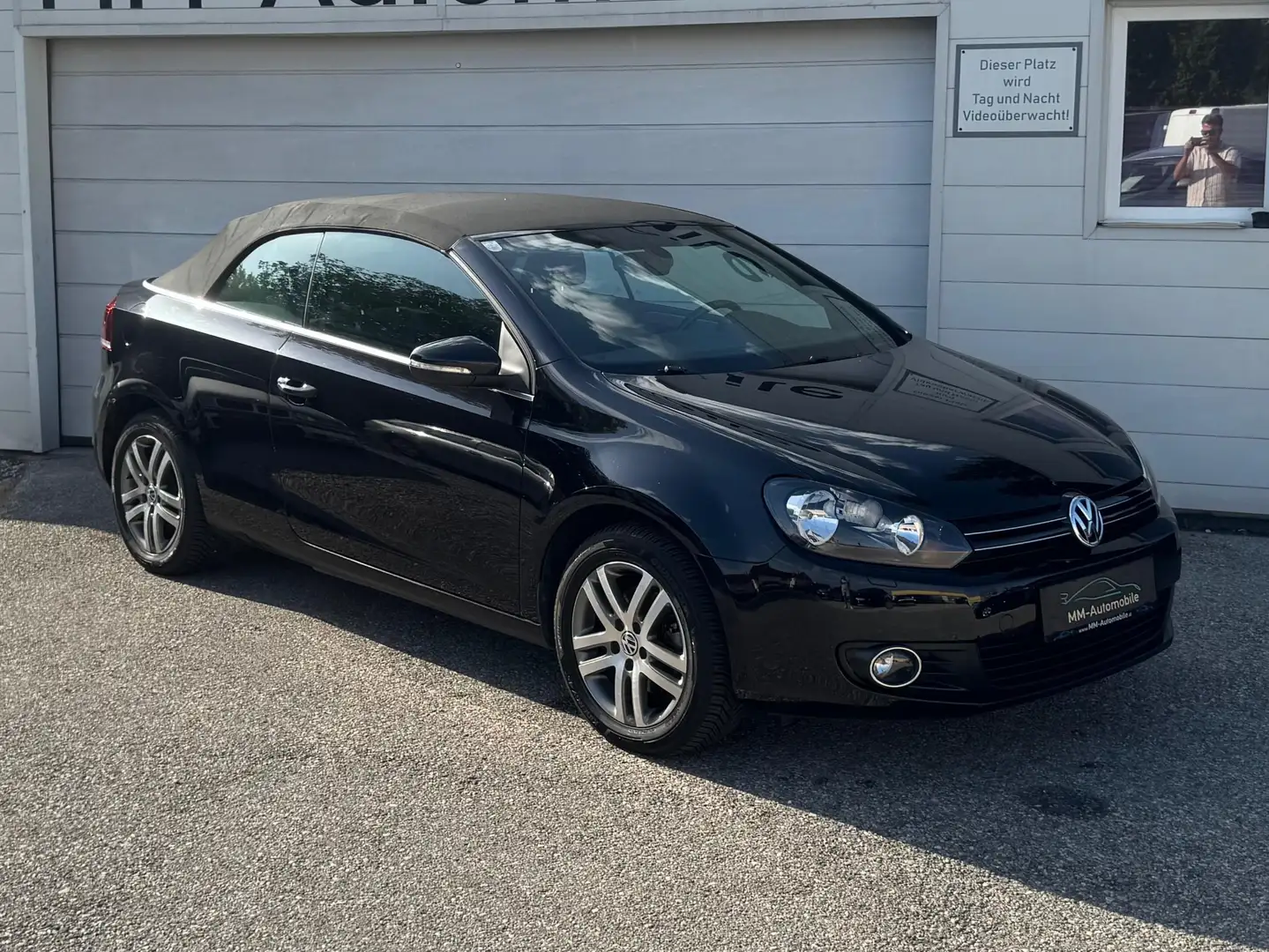 Volkswagen Golf Cabriolet 1,2 TSI*PDC*SHZ*TEMPOMAT*uvm Schwarz - 1