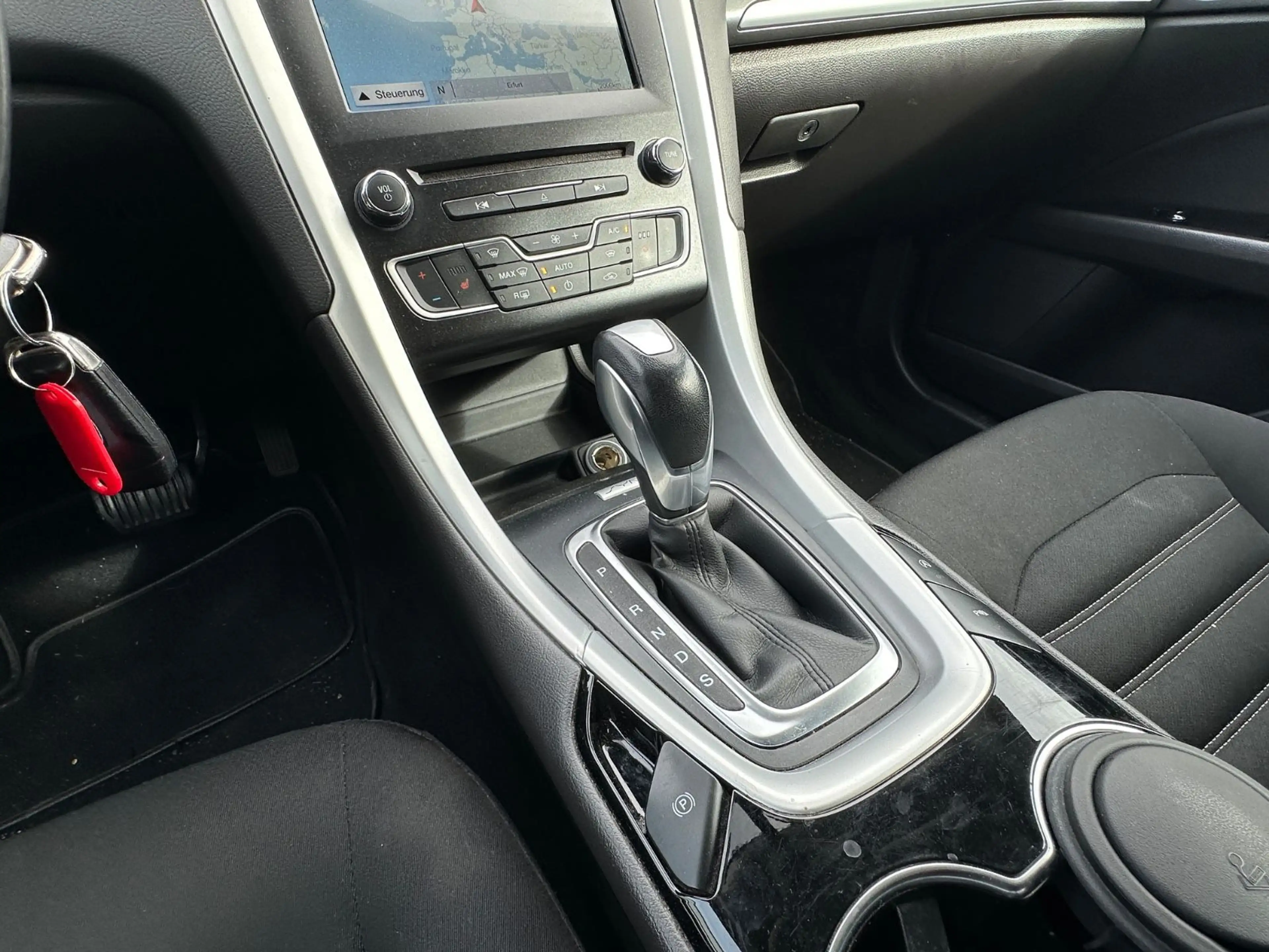 Ford Mondeo Turnier Business Edition Automatik*LED*NA — photo 20