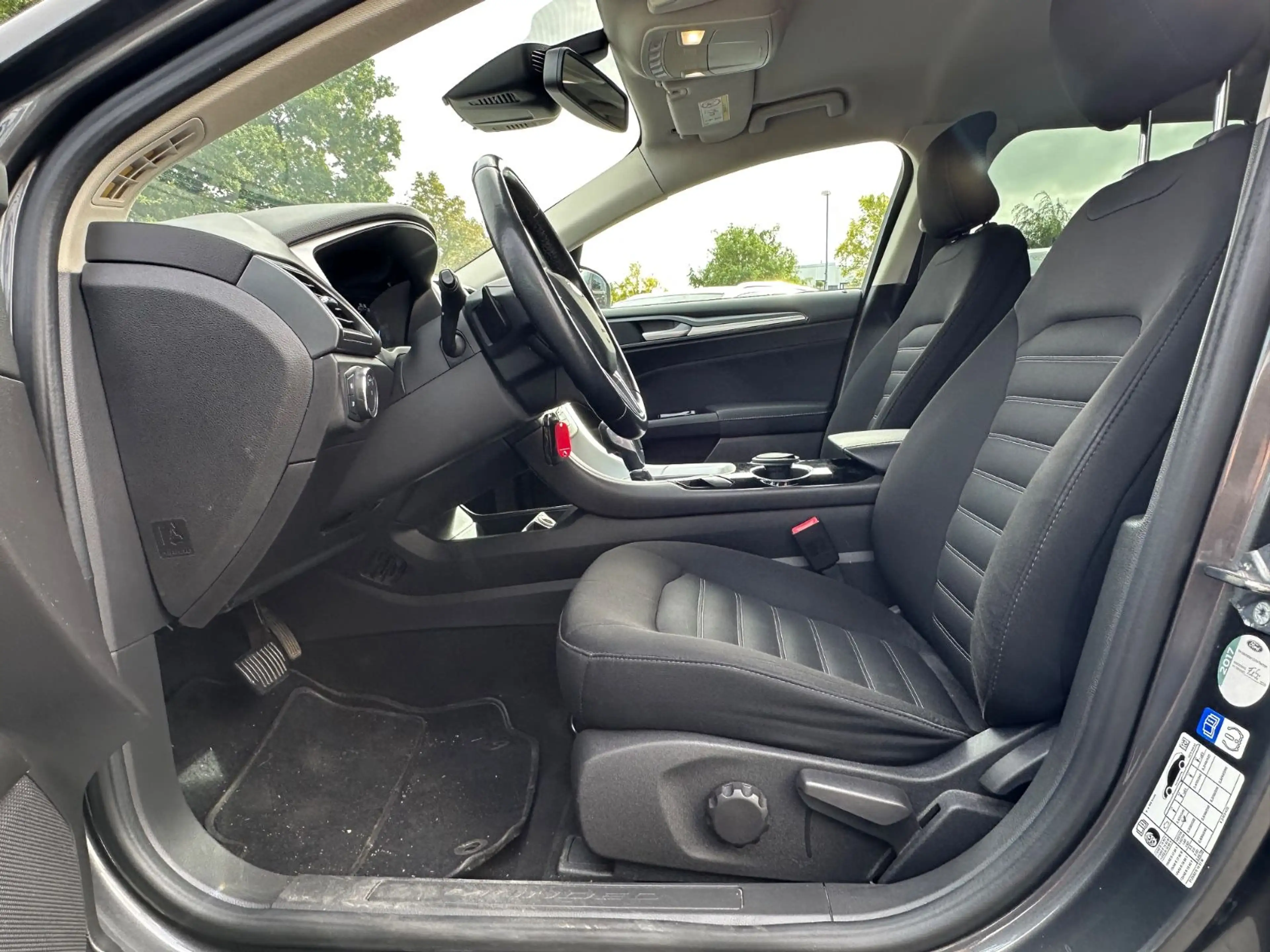 Ford Mondeo Turnier Business Edition Automatik*LED*NA — photo 11