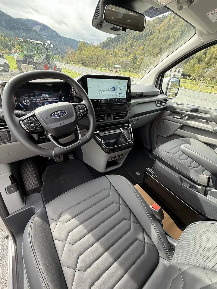 Ford Tourneo Custom 2026 — фото 10