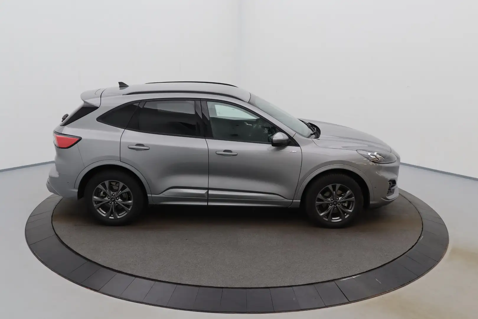 Ford Kuga PHEV ST-Line X|Driver Assist|Winterpack|B&O Sound Zilver - 2