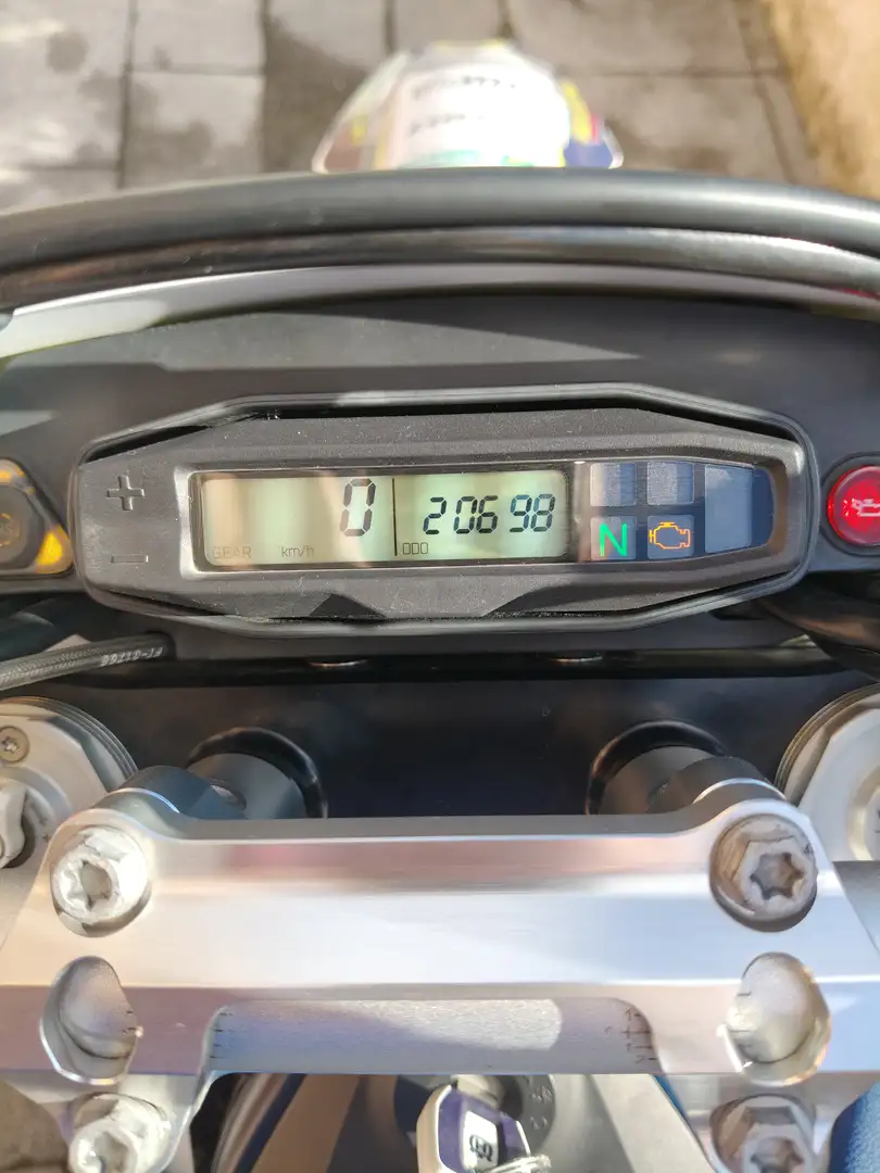 Husqvarna 701 Enduro Blanco - 2