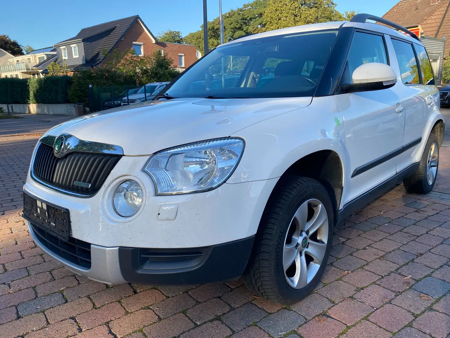 Skoda Yeti TDI GreenLine (5L) AHK.SHZ.NAV Weiß - 1