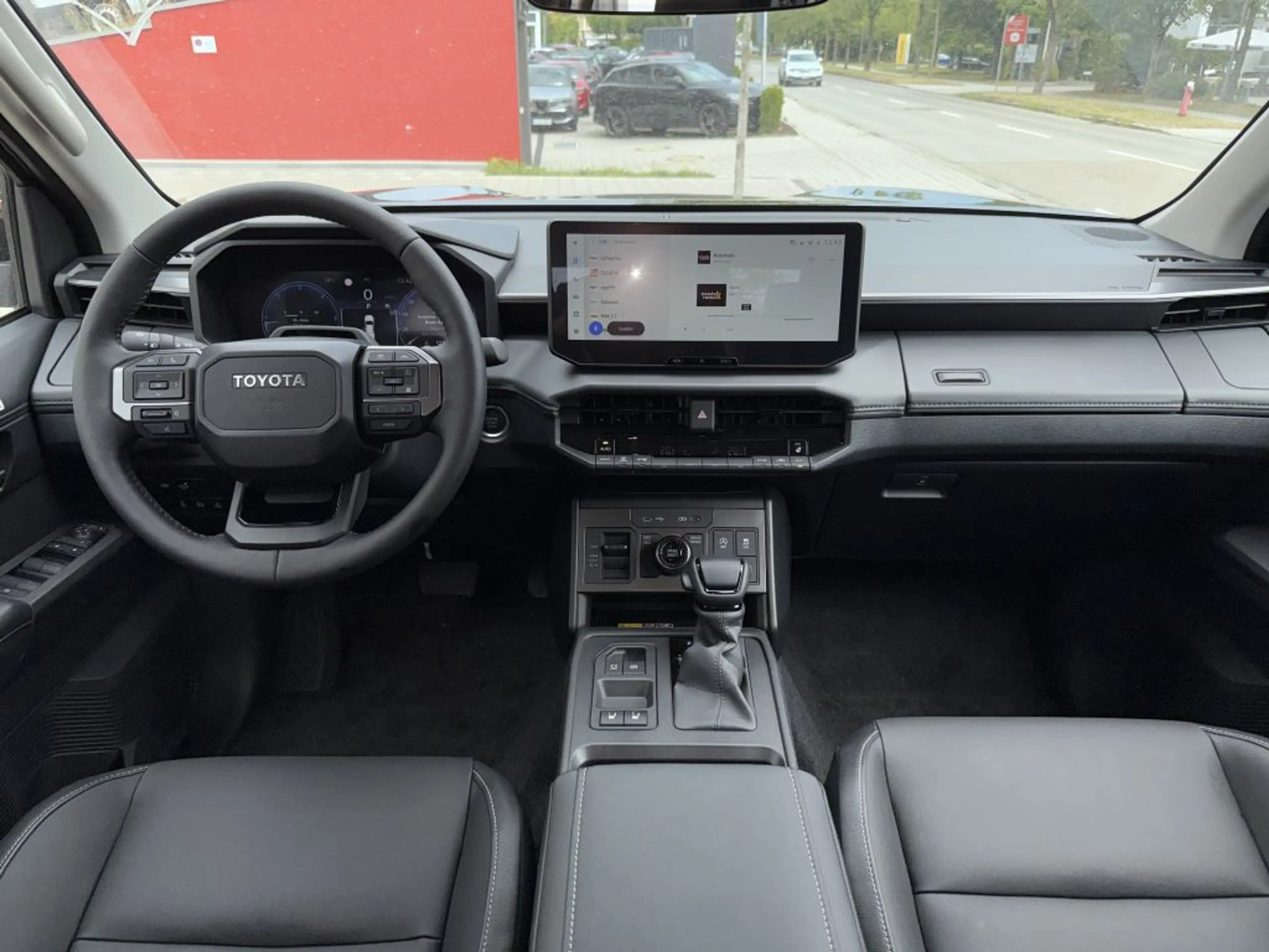 Toyota Hilux 2.8 Mild-Hybrid Executive MY2026,ACC,LED,CarPlay — photo 12