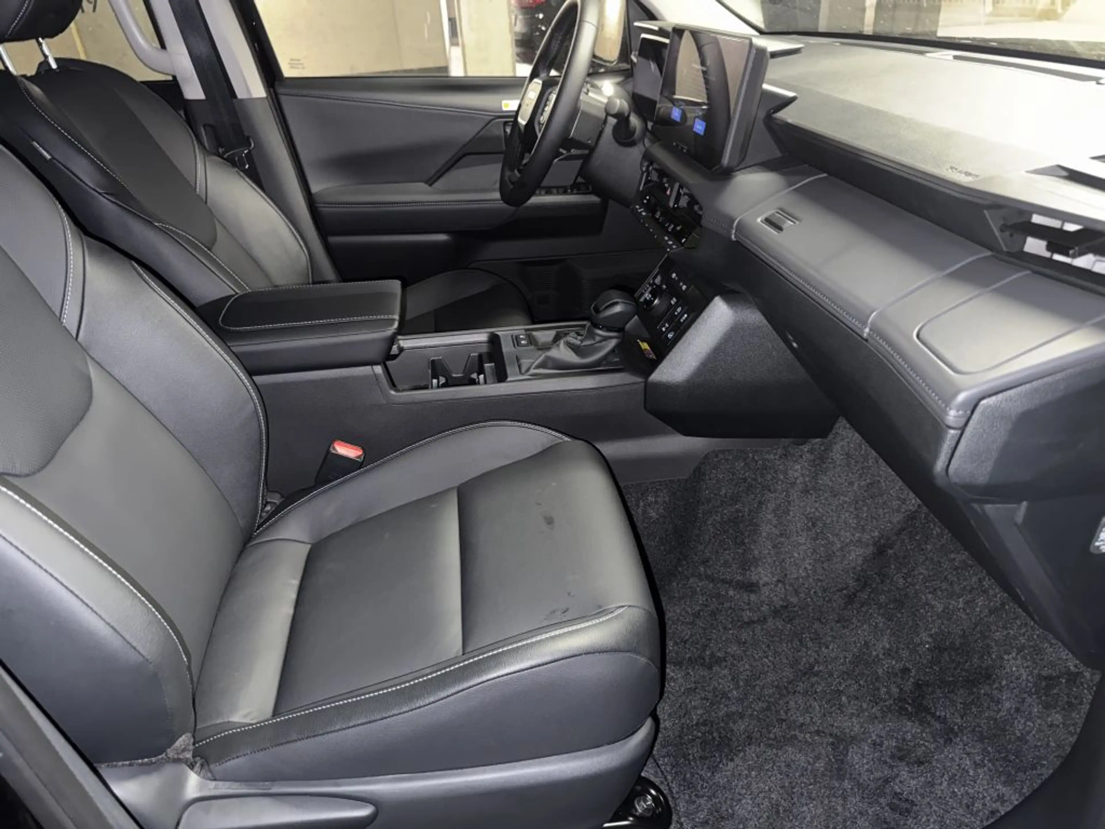 Toyota Hilux 2.8 Mild-Hybrid Executive MY2026,ACC,LED,CarPlay — photo 9