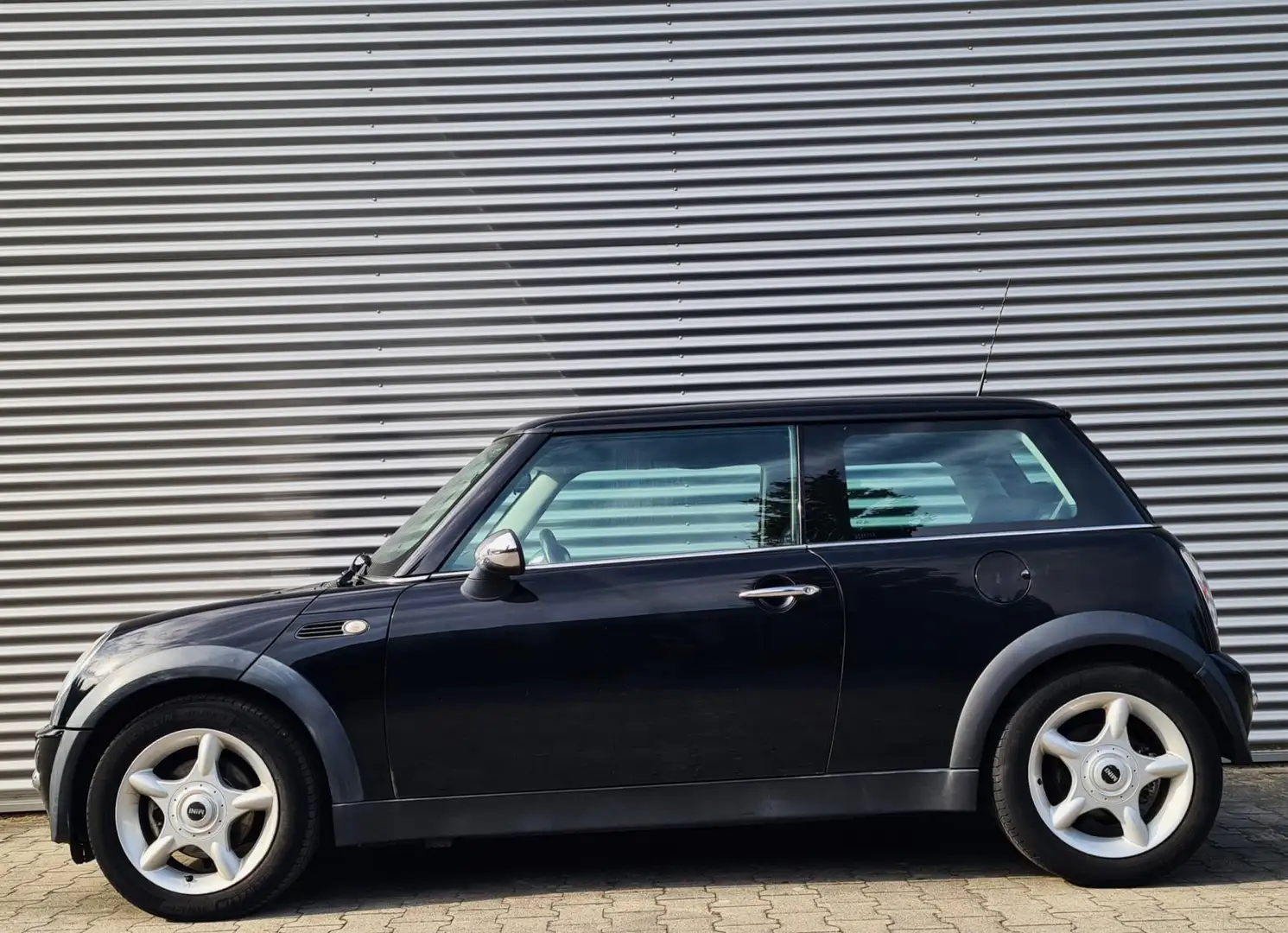 MINI One Mini 1.6 09-2004 Zwart Metallic APK NIEUW!! Zwart - 2