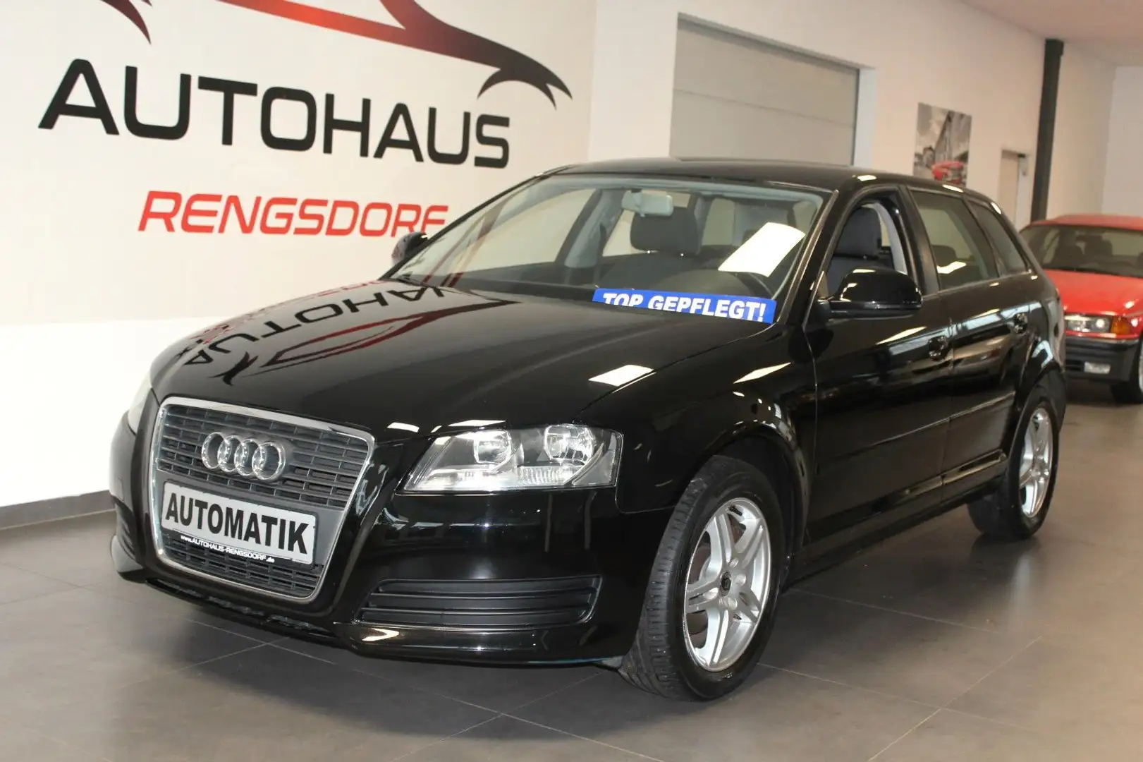 Audi A3 Sportback 1.6  102PS Attraction AUTOMATIK Schwarz - 2