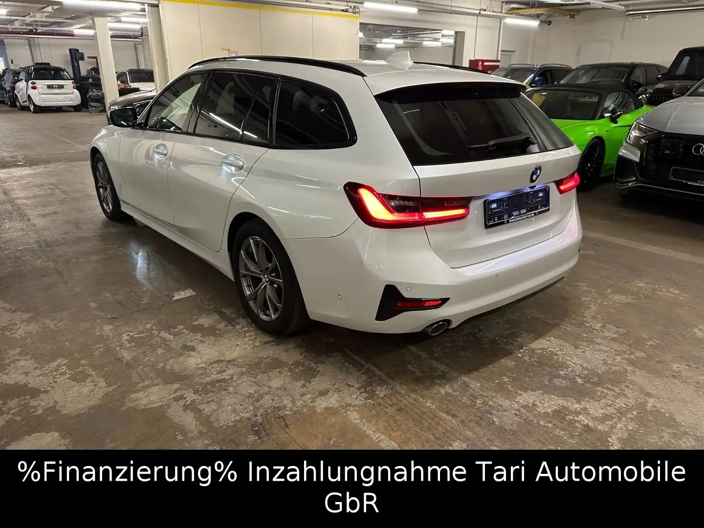 BMW 318 d Touring Sport Line LiveCockpit, AHK, 1.Hand Blanc - 1