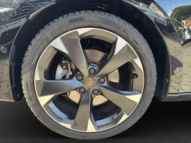 Cupra Leon view 7
