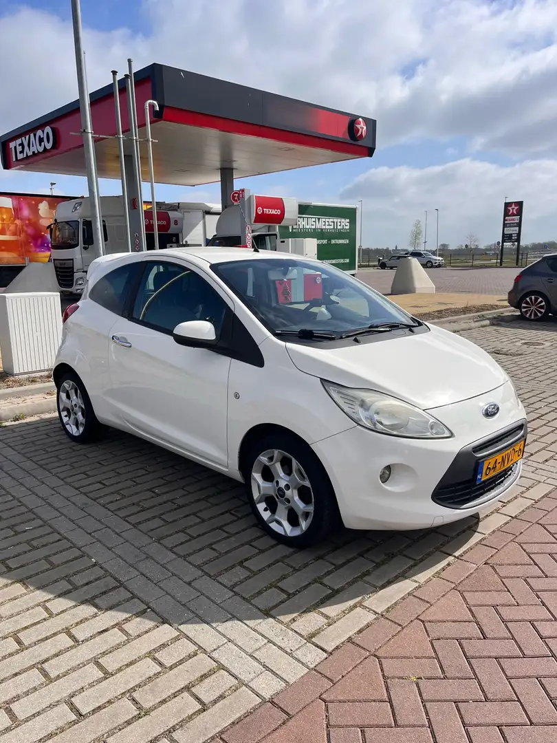 Ford Ka/Ka+ 1.2 Titanium X Wit - 1