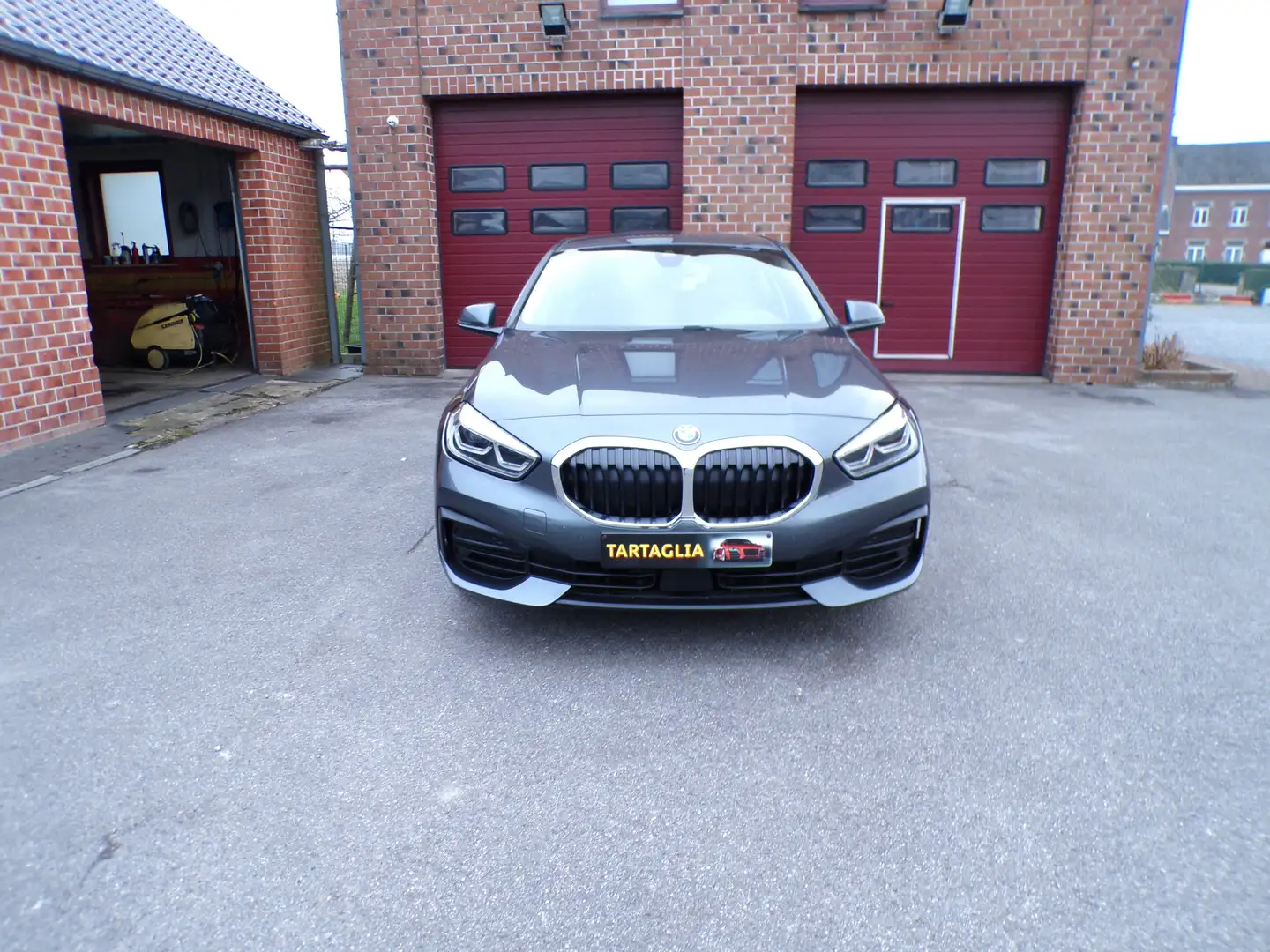 BMW 118 118iA OPF Grau - 2