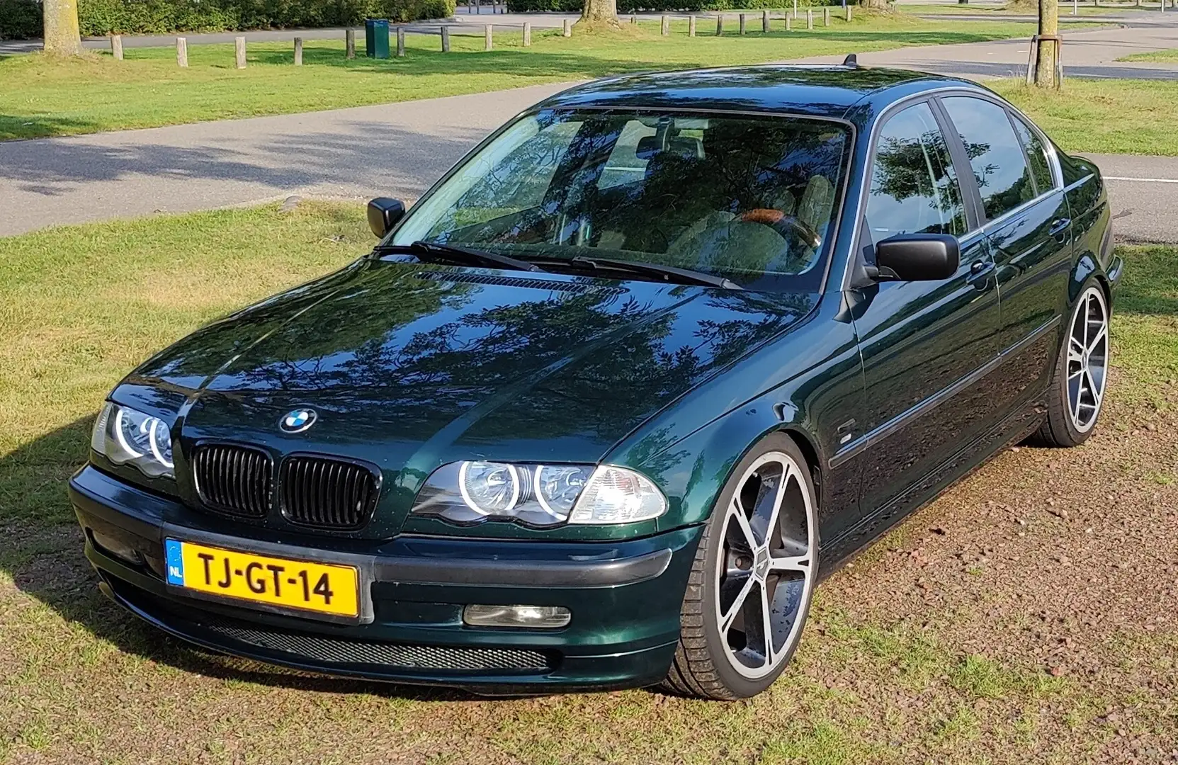 BMW 330 328i Executive Groen - 1