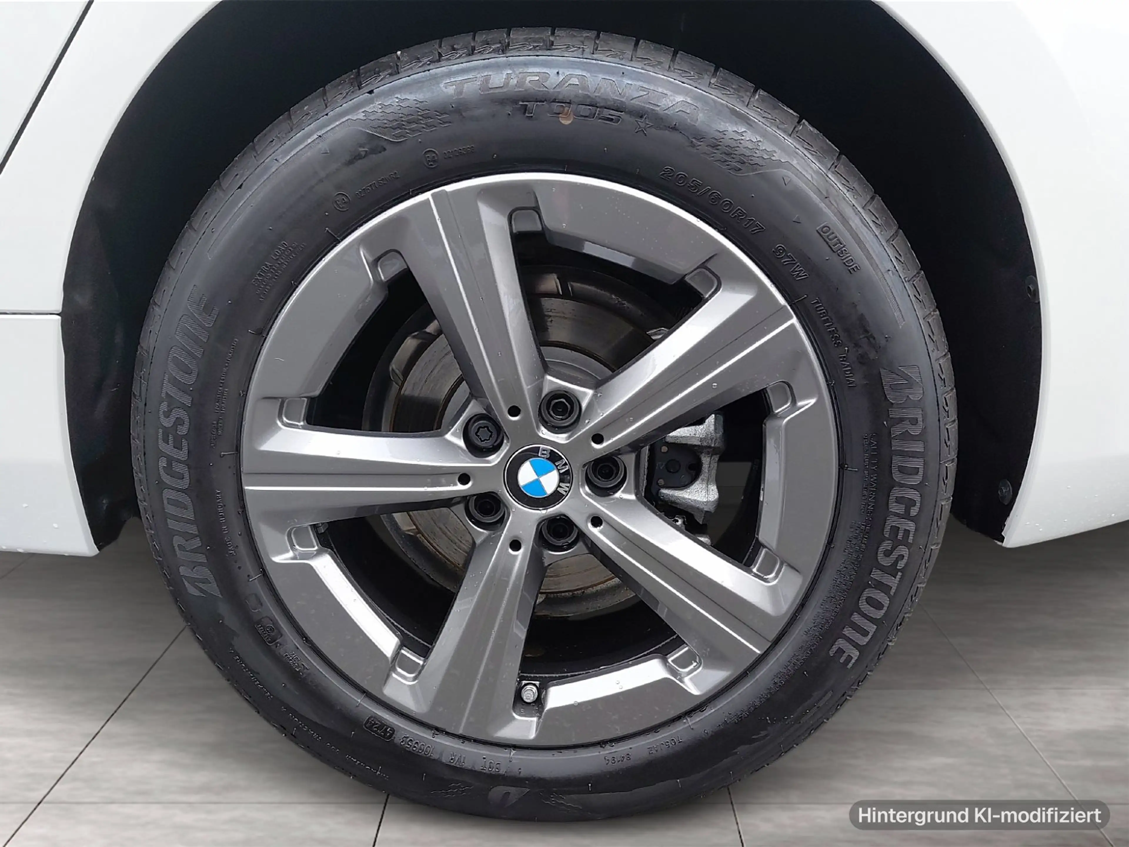 BMW 216 i Active Tourer — photo 6
