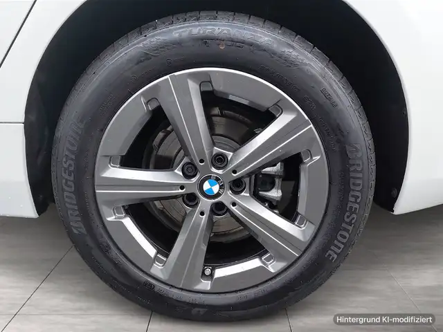 BMW 2 Series view 6