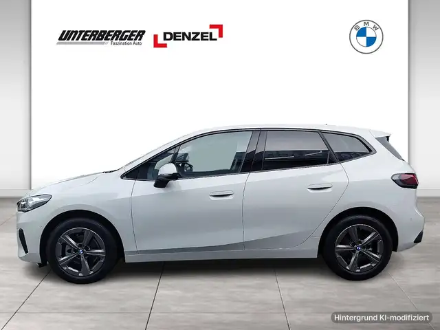 BMW 2 Series view 3