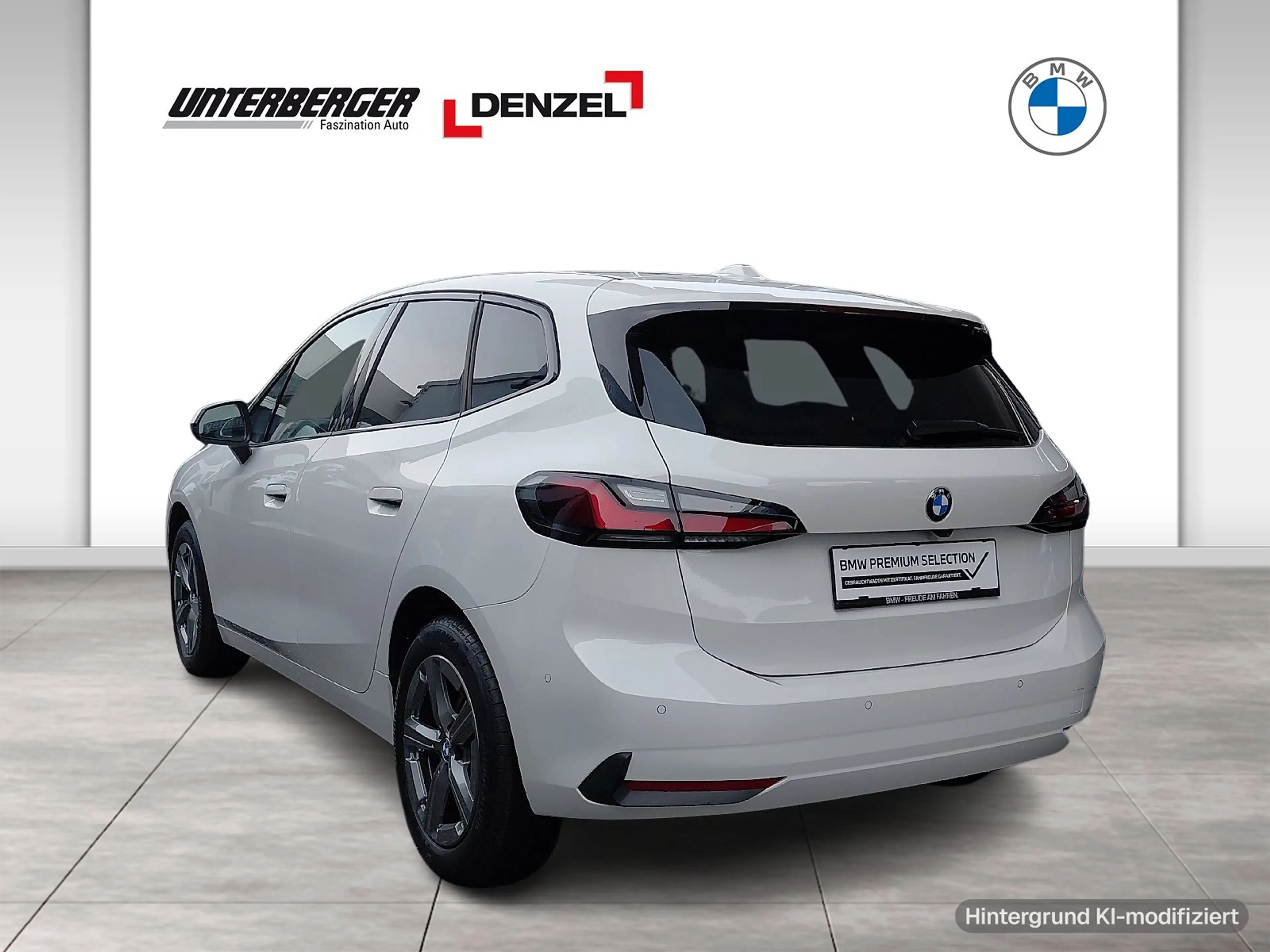 BMW 216 i Active Tourer — photo 4