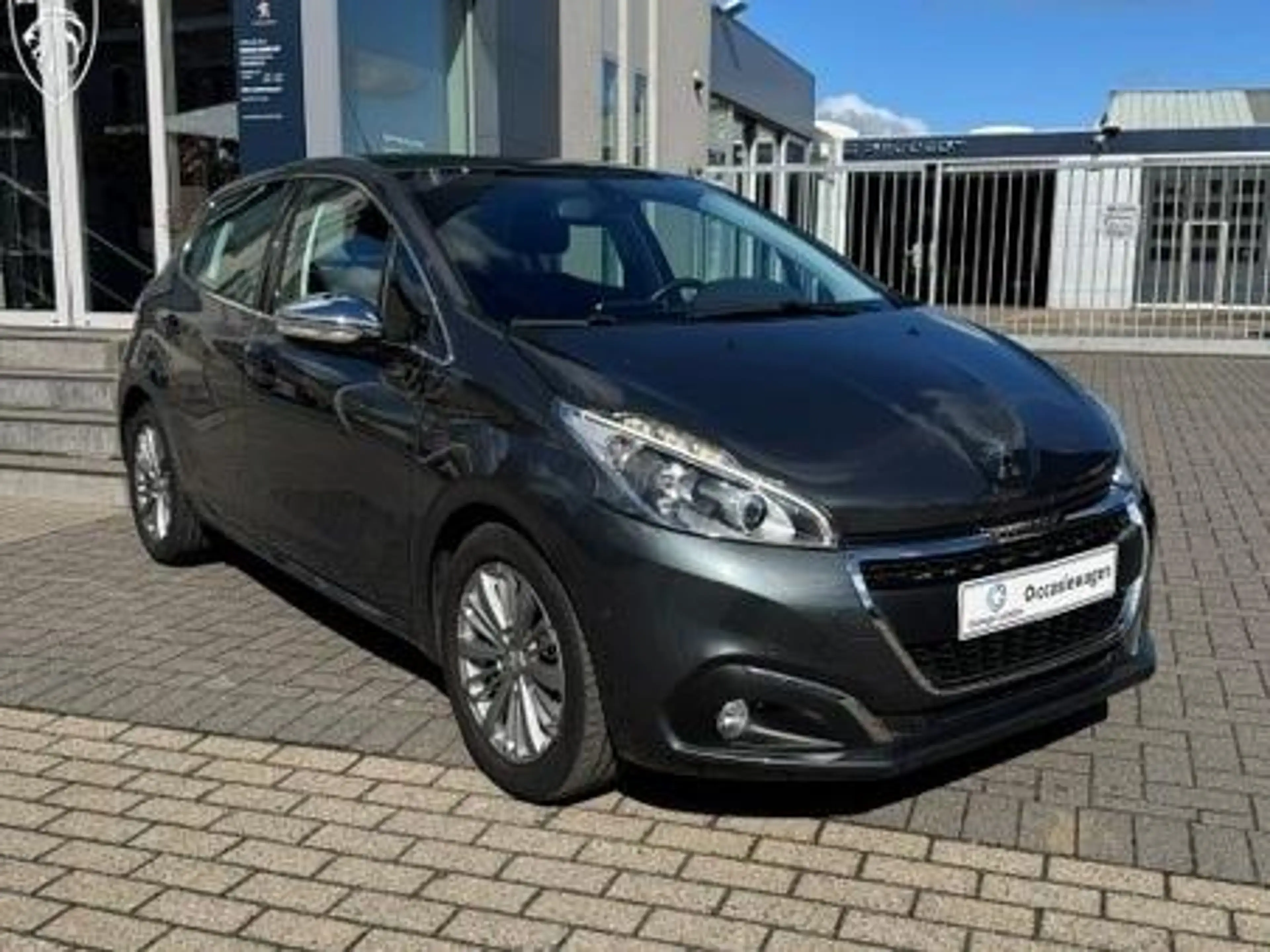Peugeot 208 208 1.2 PureTech Allure S — photo 4