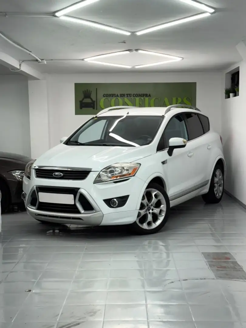 Ford Kuga 2.0TDCI Titanium 4WD Powershift Blanc - 1