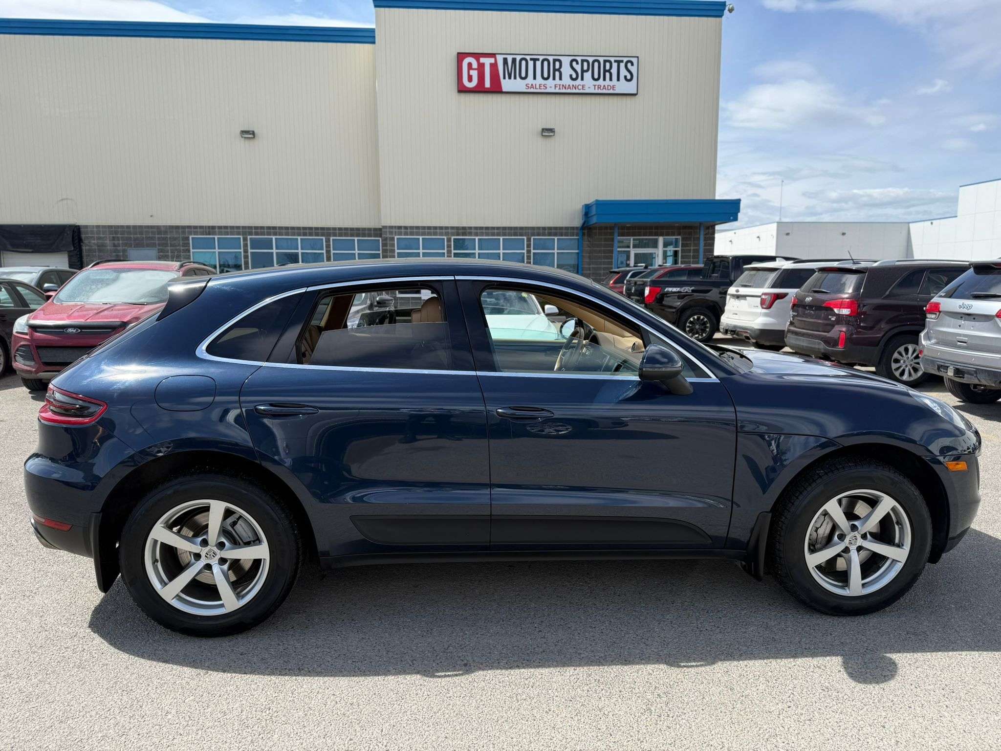 2015 Porsche Macan AWD 4dr S alt 4