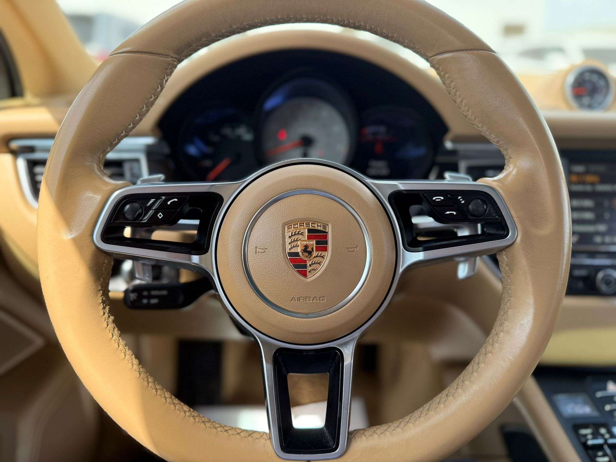 2015 Porsche Macan AWD 4dr S thumb 12