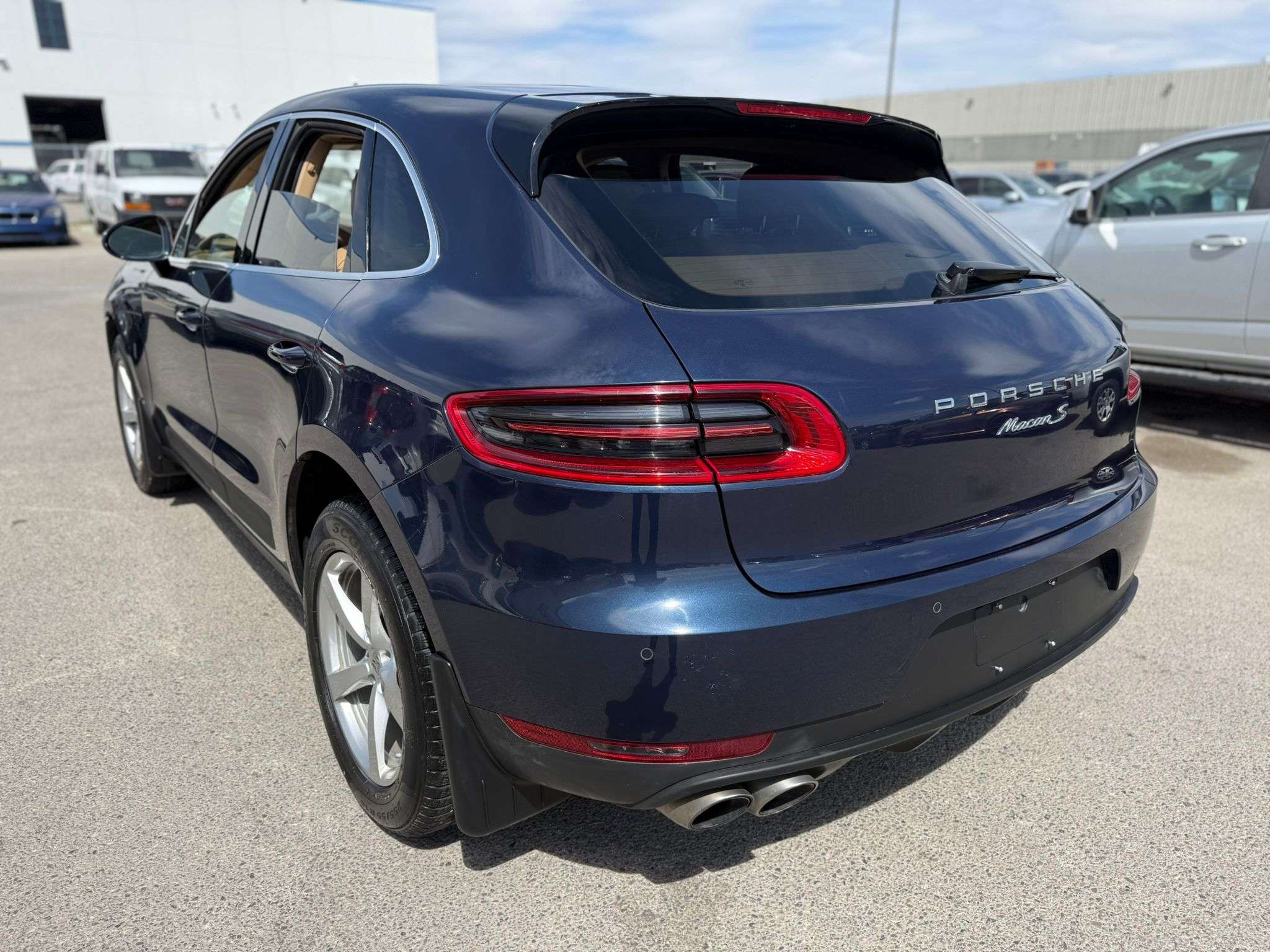 2015 Porsche Macan AWD 4dr S thumb 7