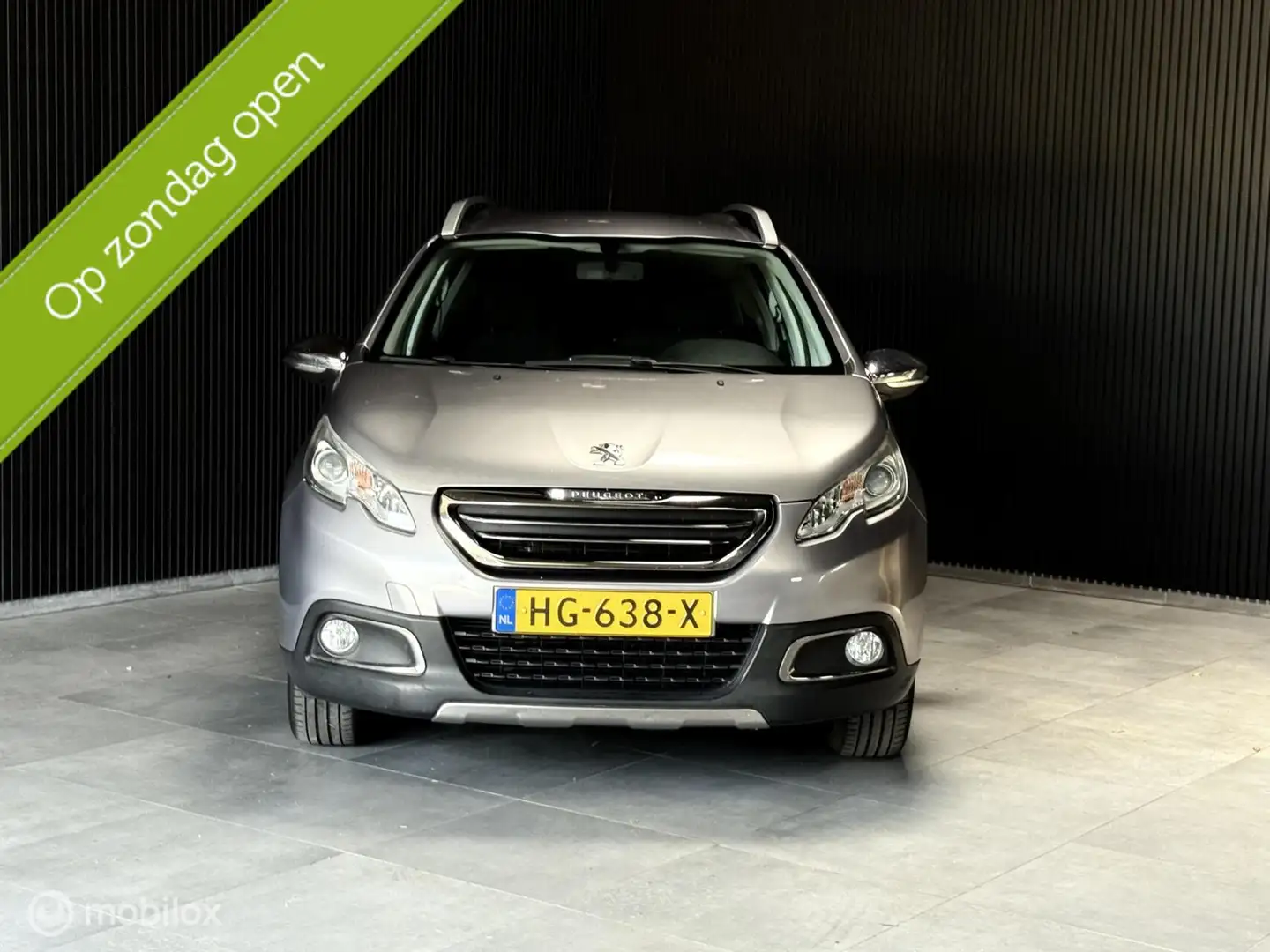 Peugeot 2008 1.2 PureTech Blue Executive|NAVI|CRUISE|NAP| Grijs - 2