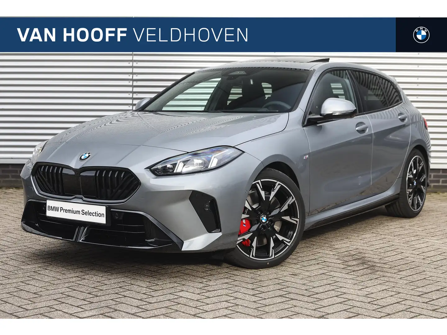 BMW 120 1 Serie M Sport Automaat / Panoramadak / Sportstoe Grijs - 1