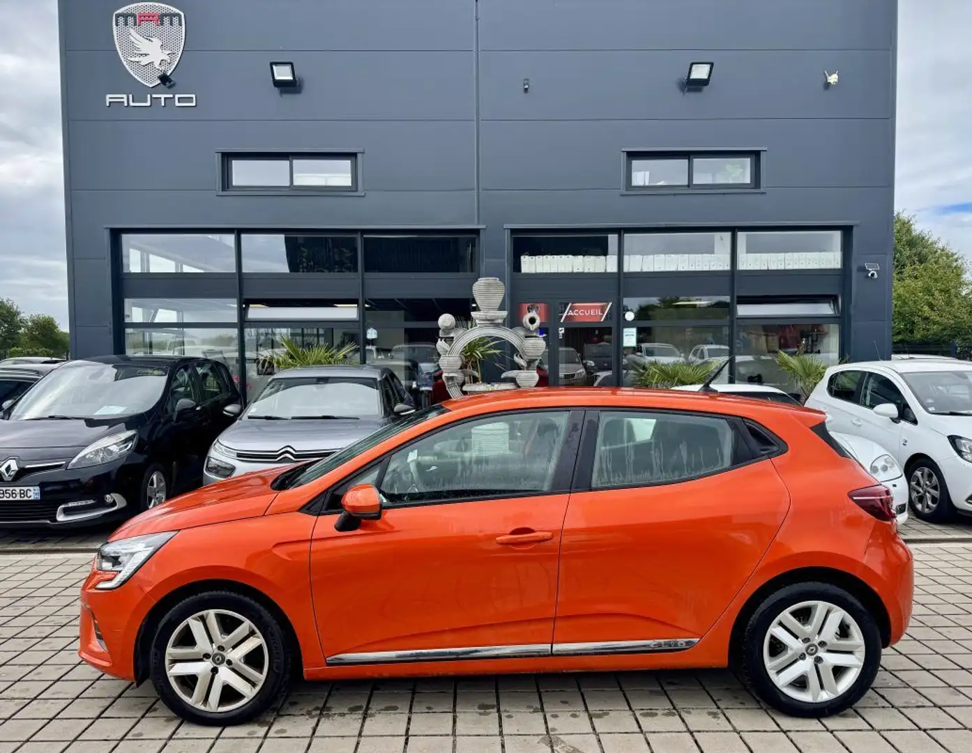 Renault Clio 1.5 Blue dCi 85ch ZEN Or - 1