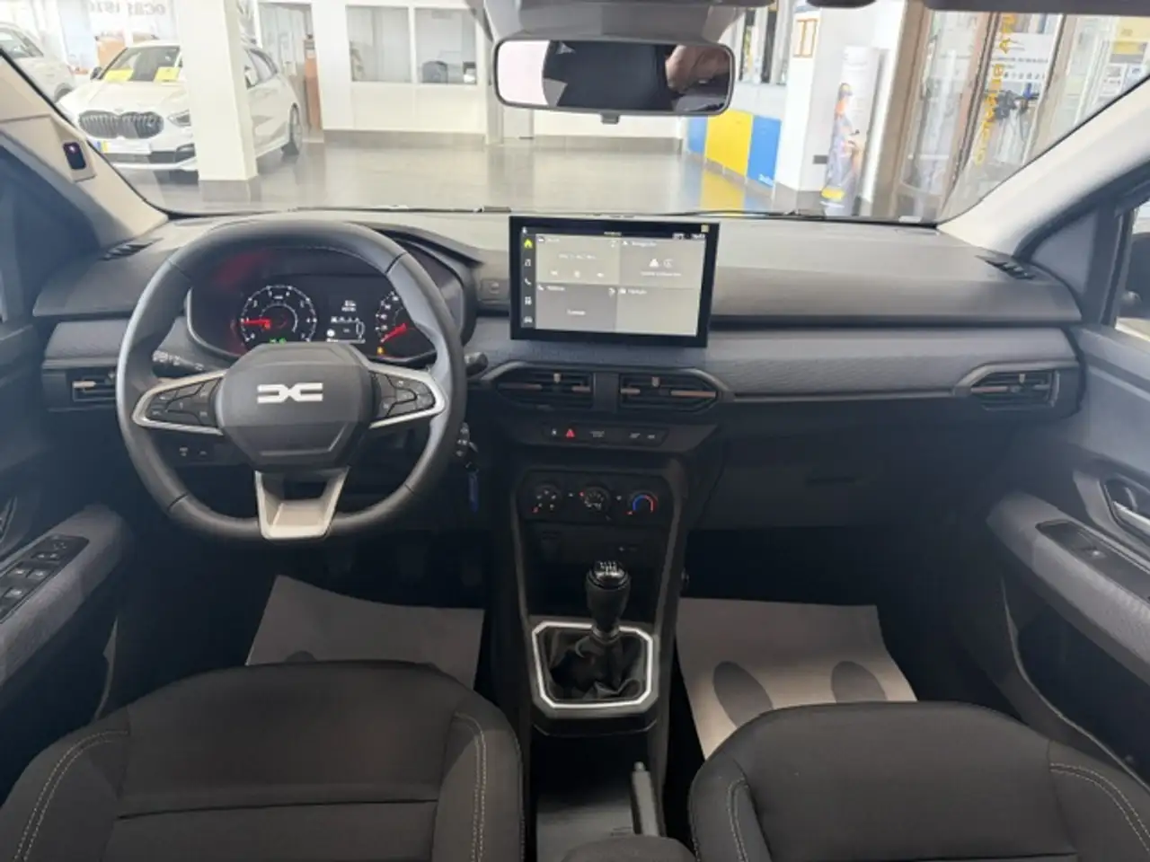 Dacia Sandero 2026 — фото 11