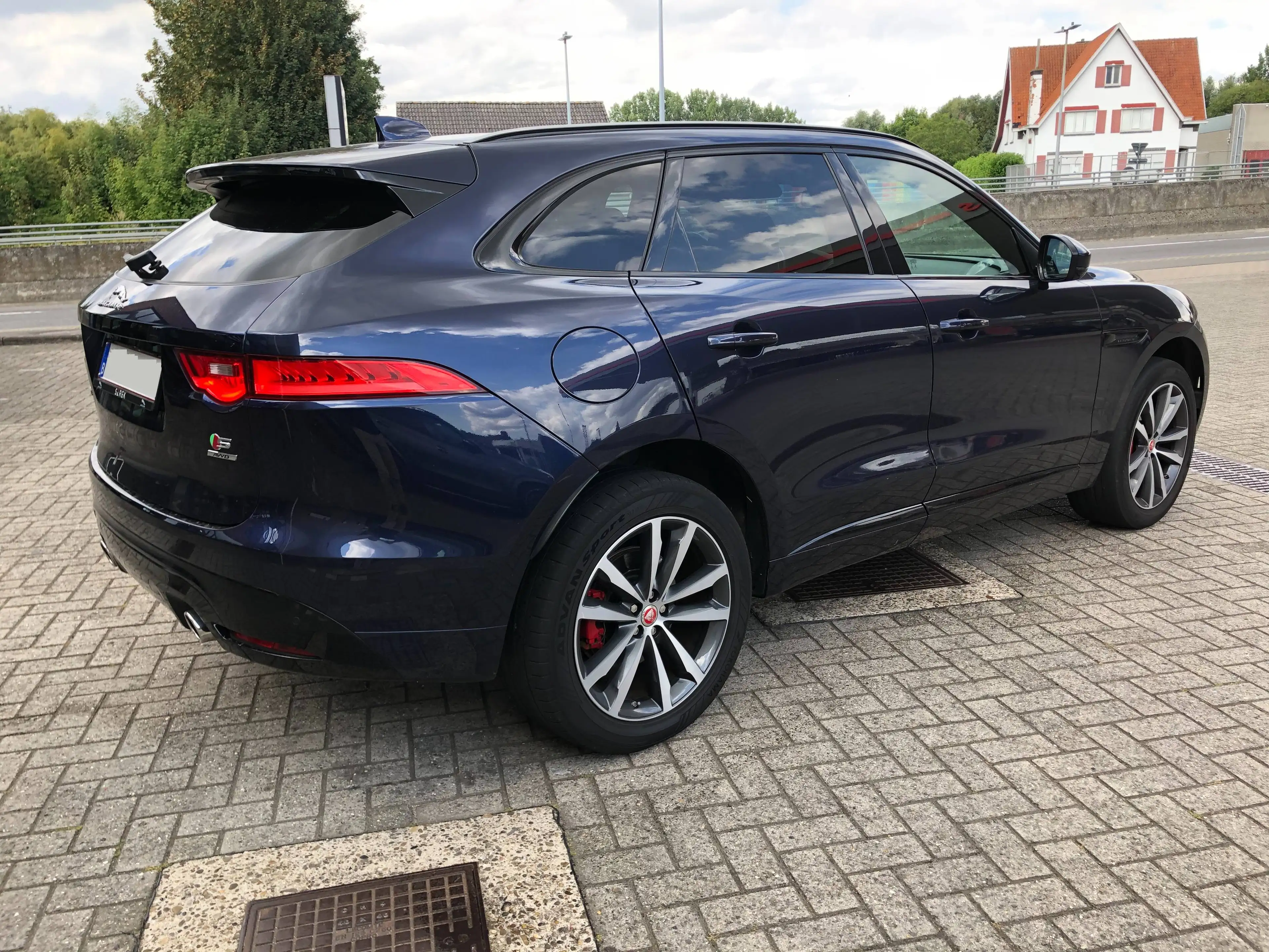 Jaguar F-Pace F-Pace 3.0 D V6 AWD Prestige — photo 5