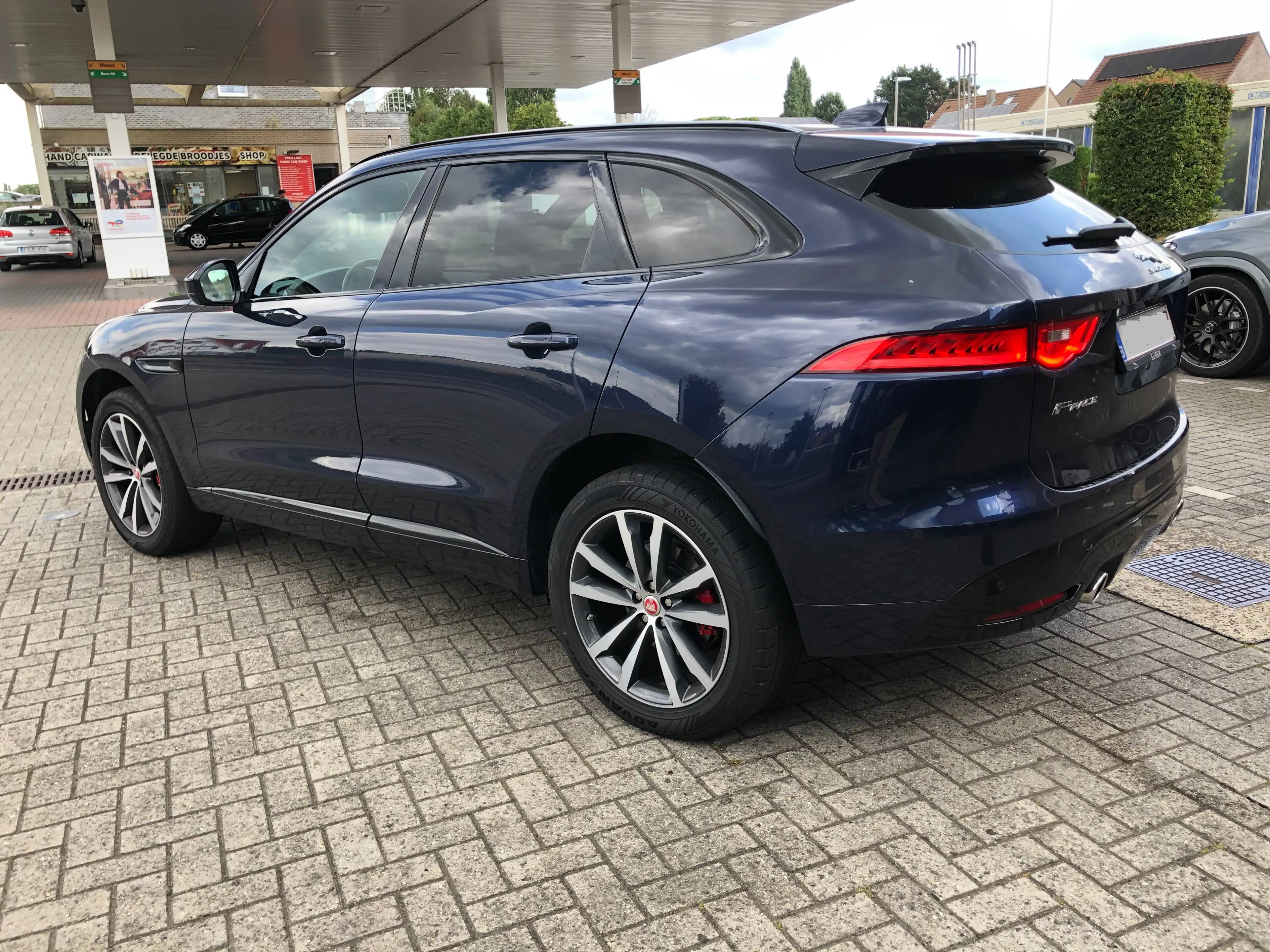 Jaguar F-Pace F-Pace 3.0 D V6 AWD Prestige — photo 6
