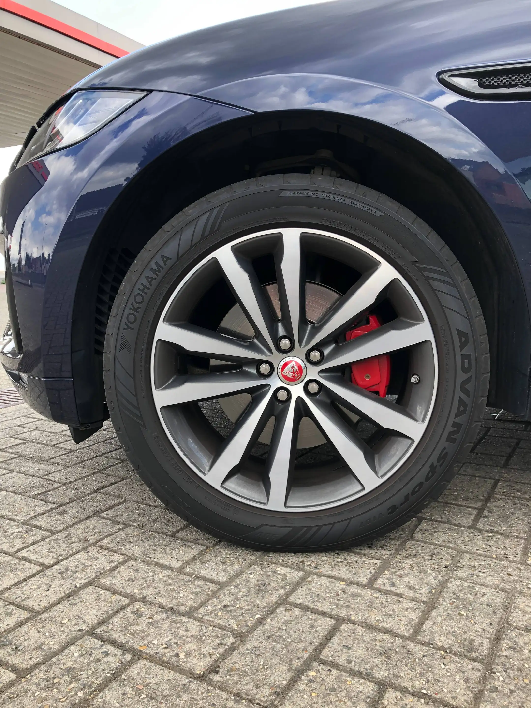 Jaguar F-Pace F-Pace 3.0 D V6 AWD Prestige — photo 7