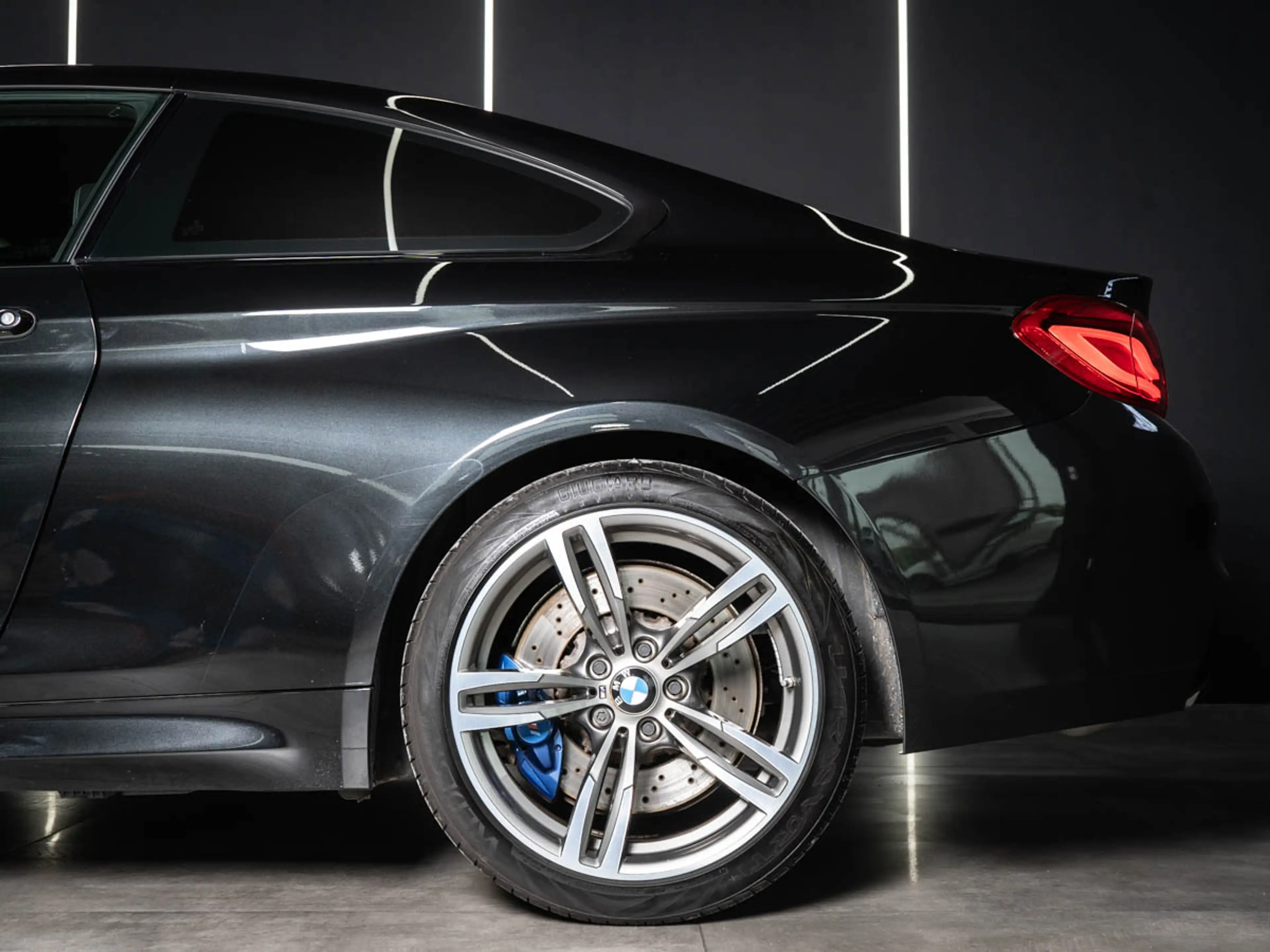 BMW M4 Coupe *M-SITZ*NAVI-PROF*HUD*HIFI* — photo 6