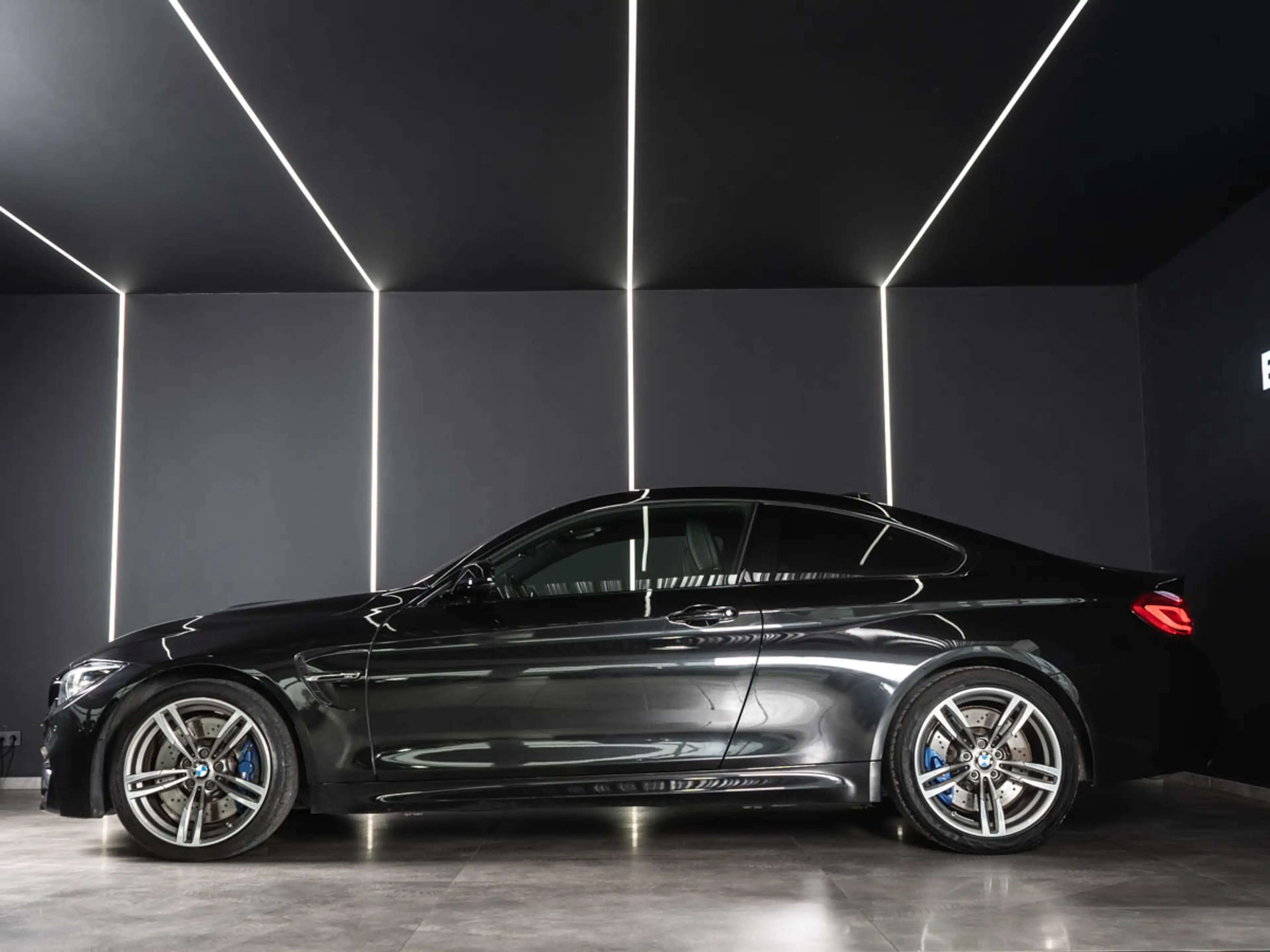 BMW M4 Coupe *M-SITZ*NAVI-PROF*HUD*HIFI* — photo 7