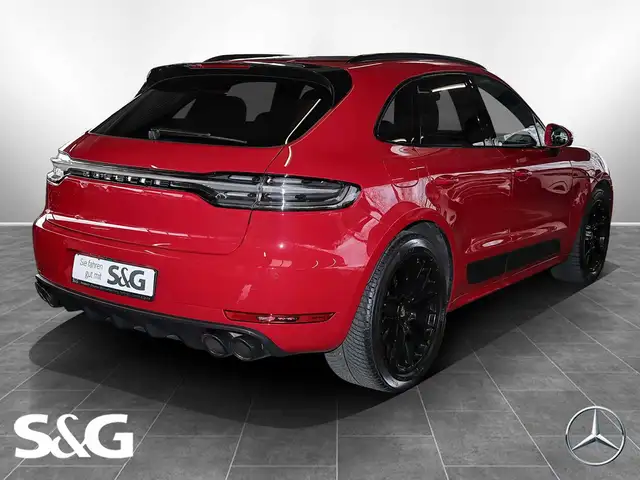 Porsche Macan view 2