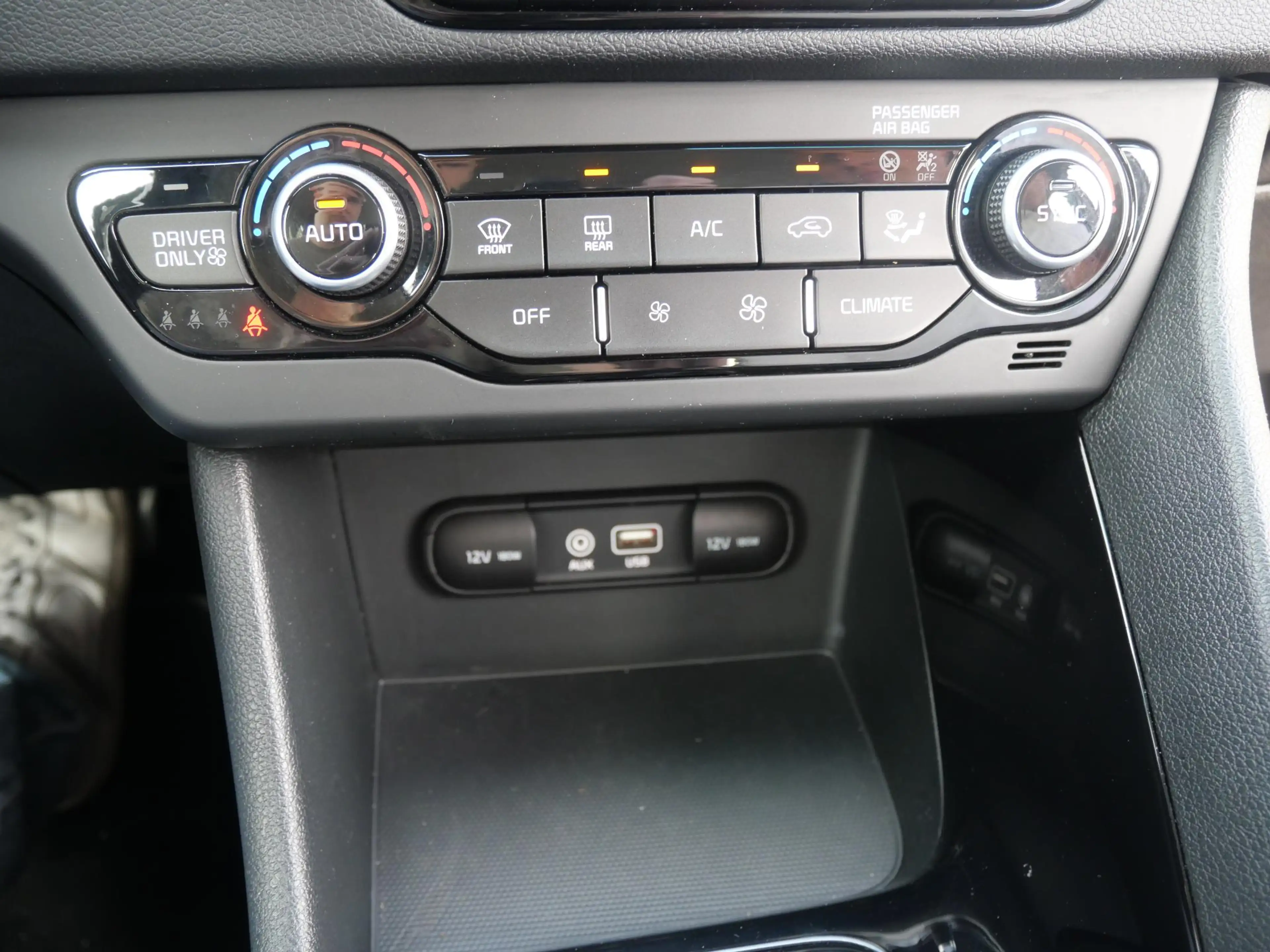 Kia Niro 1.6 GDi Hybrid DynamicLine | Navigatie | Camera | — photo 15