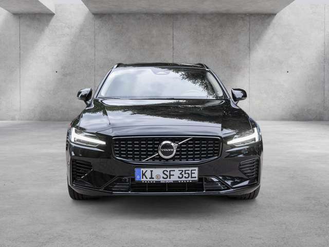 Volvo V60 T8 Plus Dark Recharge Plug-In Hybrid AWD