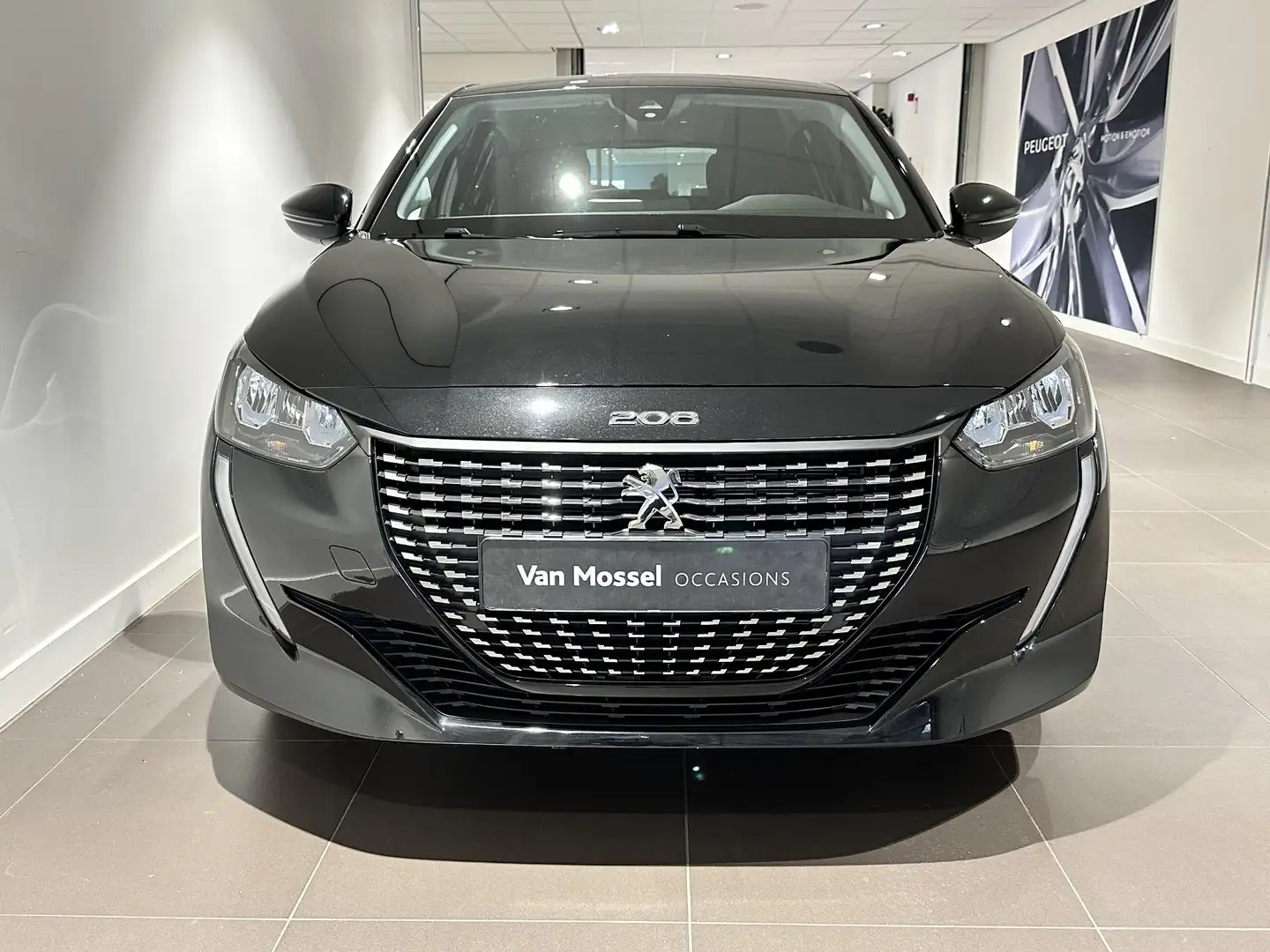Peugeot 208 1.2 PureTech Style | 16'' LMV | Navigatie | Achter Noir - 2