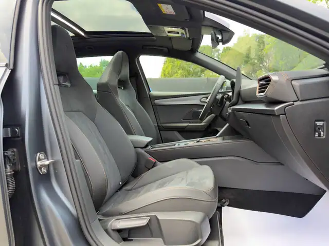 Cupra Leon view 6