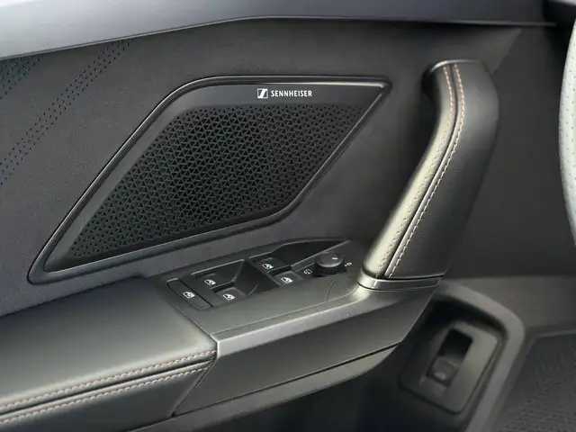 Cupra Leon view 11