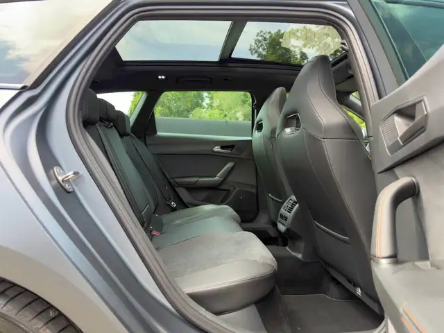 Cupra Leon view 7