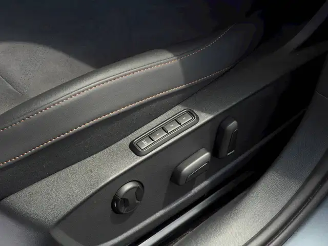 Cupra Leon view 12