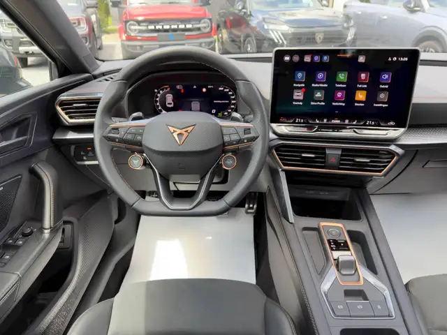 Cupra Leon view 9